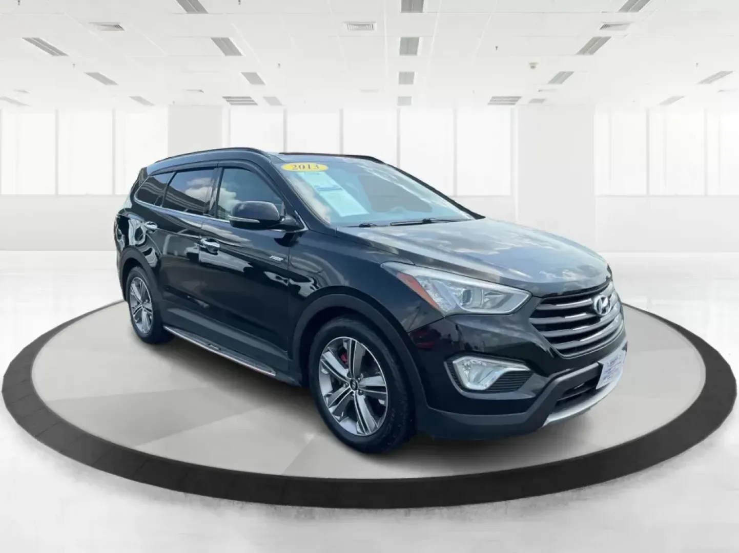 2013 Hyundai Santa Fe Limited (KM8SRDHF5DU) with an Lambda II 3.3L V-6 gasoline direct injection engine, located at 1099 N County Rd 25A, Troy, OH, 45373, (937) 908-9800, 40.057079, -84.212883 - **Experience Every Journey with Style and Comfort: 2013 Hyundai Santa Fe Limited at Advantage Car and Credit!**<br /> <br /> Are you looking for a vehicle that seamlessly blends comfort, capability, and style for your family adventures or daily commutes? Look no further! The 2013 Hyundai Santa Fe Li - Photo#0