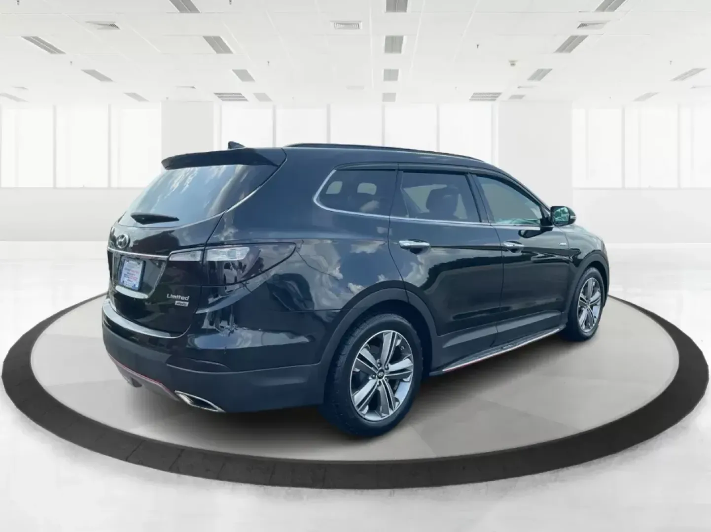 2013 Hyundai Santa Fe Limited (KM8SRDHF5DU) with an Lambda II 3.3L V-6 gasoline direct injection engine, located at 1099 N County Rd 25A, Troy, OH, 45373, (937) 908-9800, 40.057079, -84.212883 - **Experience Every Journey with Style and Comfort: 2013 Hyundai Santa Fe Limited at Advantage Car and Credit!**<br /> <br /> Are you looking for a vehicle that seamlessly blends comfort, capability, and style for your family adventures or daily commutes? Look no further! The 2013 Hyundai Santa Fe Li - Photo#2