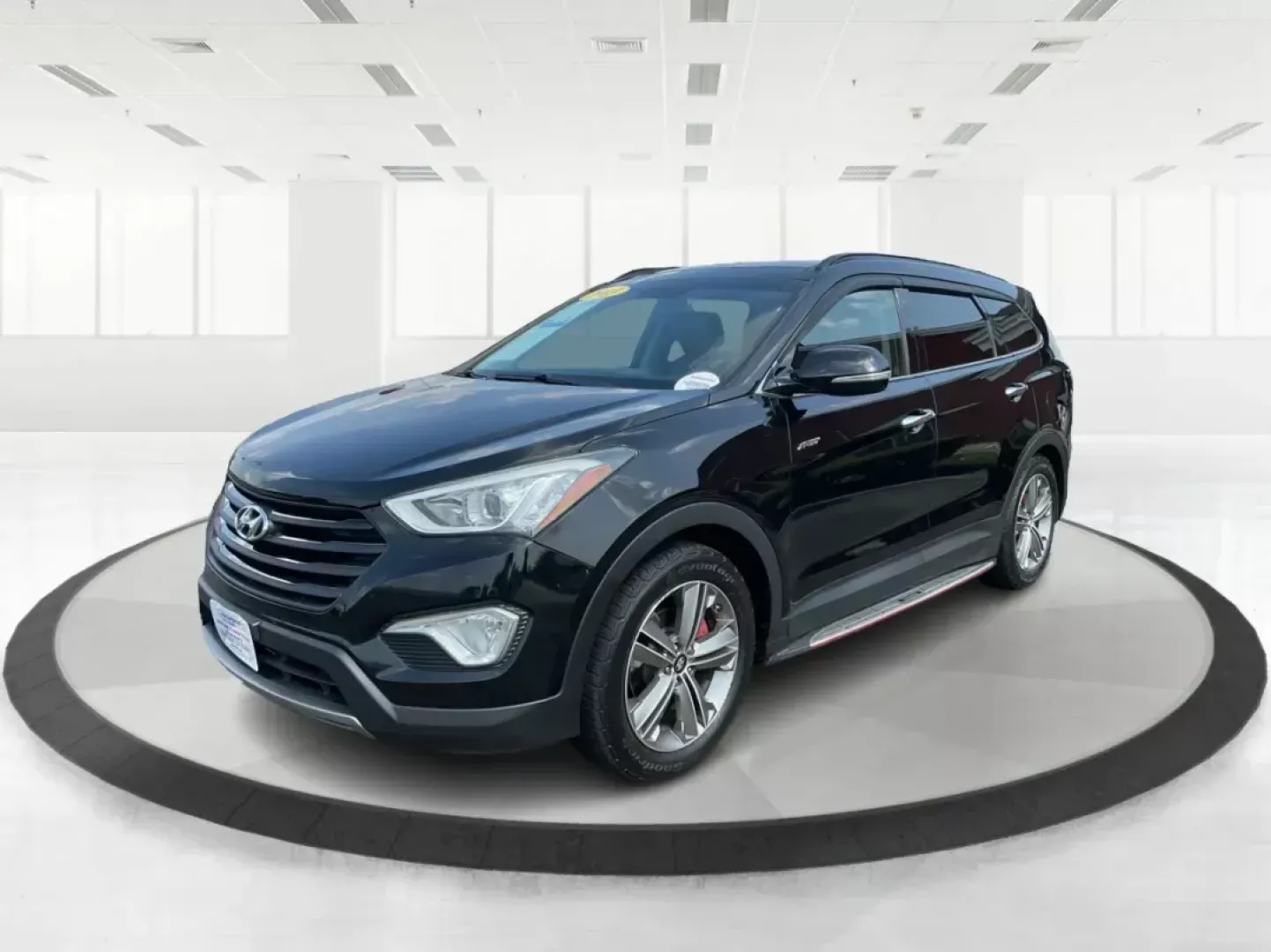 2013 Hyundai Santa Fe Limited (KM8SRDHF5DU) with an Lambda II 3.3L V-6 gasoline direct injection engine, located at 1099 N County Rd 25A, Troy, OH, 45373, (937) 908-9800, 40.057079, -84.212883 - **Experience Every Journey with Style and Comfort: 2013 Hyundai Santa Fe Limited at Advantage Car and Credit!**<br /> <br /> Are you looking for a vehicle that seamlessly blends comfort, capability, and style for your family adventures or daily commutes? Look no further! The 2013 Hyundai Santa Fe Li - Photo#7