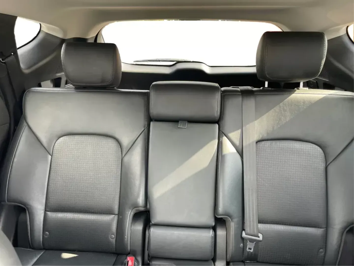 2013 Hyundai Santa Fe Sport 2.0T (5XYZW3LA4DG) with an Theta II 2L I-4 gasoline direct injection engine, located at 1184 Kauffman Ave, Fairborn, OH, 45324, (937) 908-9800, 39.807072, -84.030914 - **Experience Adventure and Comfort with the 2013 Hyundai Santa Fe Sport 2.0T at Advantage Car and Credit!**<br /> <br /> Are you ready to elevate your driving experience? Whether you're navigating the hustle and bustle of daily commutes or planning a spontaneous weekend getaway, the 2013 Hyundai San - Photo#13