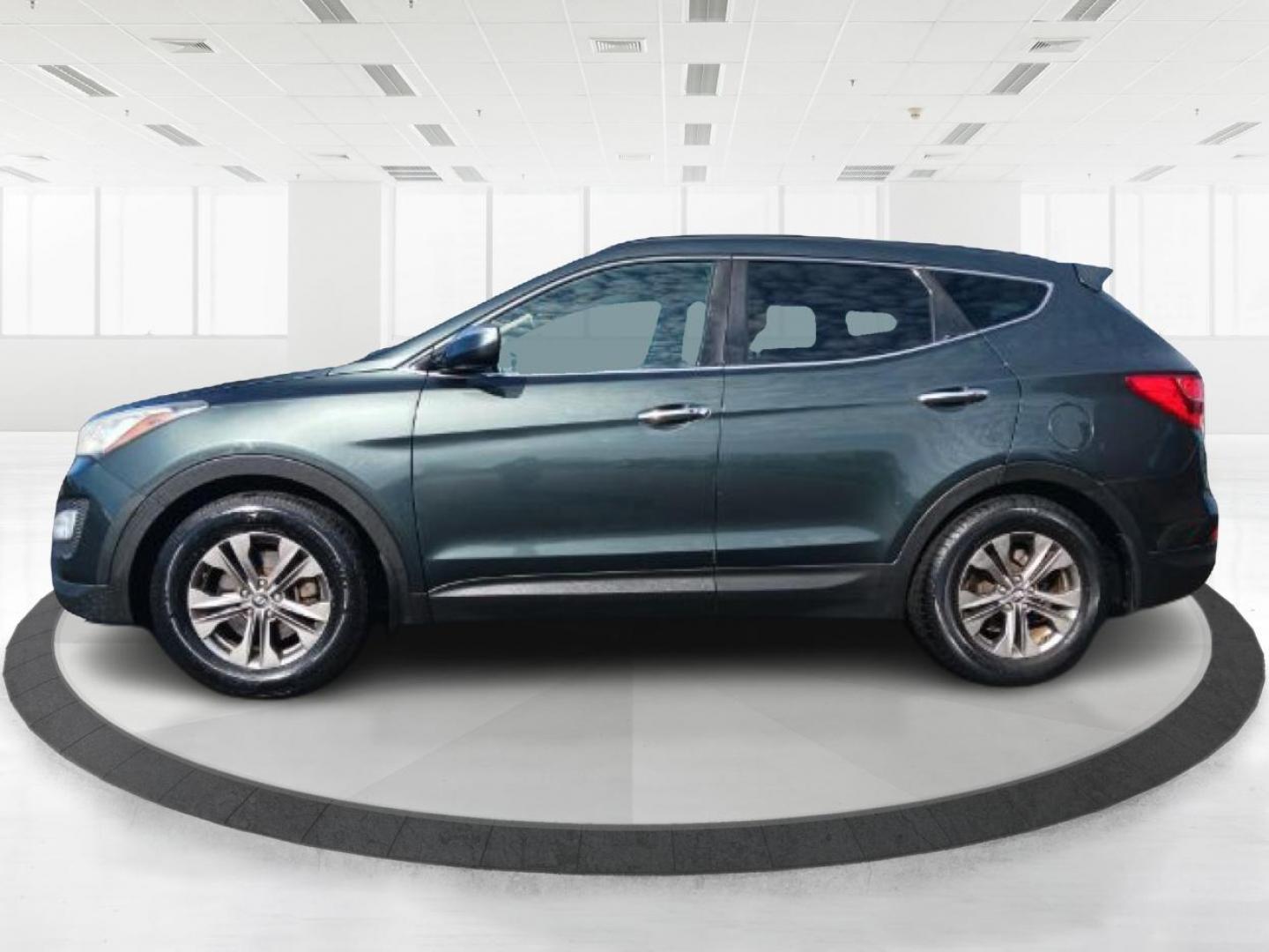 2013 Hyundai Santa Fe Sport 2.4 FWD (5XYZU3LB8DG) with an 2.4L L4 DOHC 16V engine, 6-Speed Automatic transmission, located at 1184 Kauffman Ave, Fairborn, OH, 45324, (937) 908-9800, 39.807072, -84.030914 - 2013 Hyundai Santa Fe Sport 2.4 FWD - Photo#3