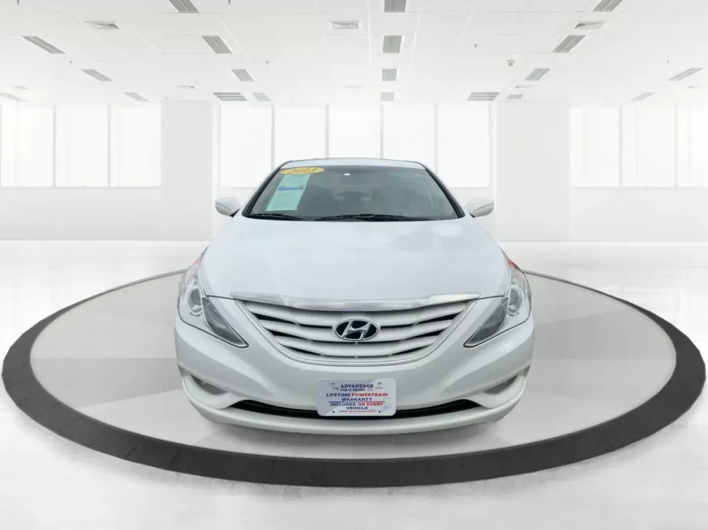 2013 Hyundai Sonata GLS (5NPEB4ACXDH) with an 2.4L I-4 gasoline direct injection engine, located at 1951 S Dayton Lakeview Rd., New Carlisle, OH, 45344, (937) 908-9800, 39.890999, -84.050255 - 2013 Hyundai Sonata GLS - Photo#7
