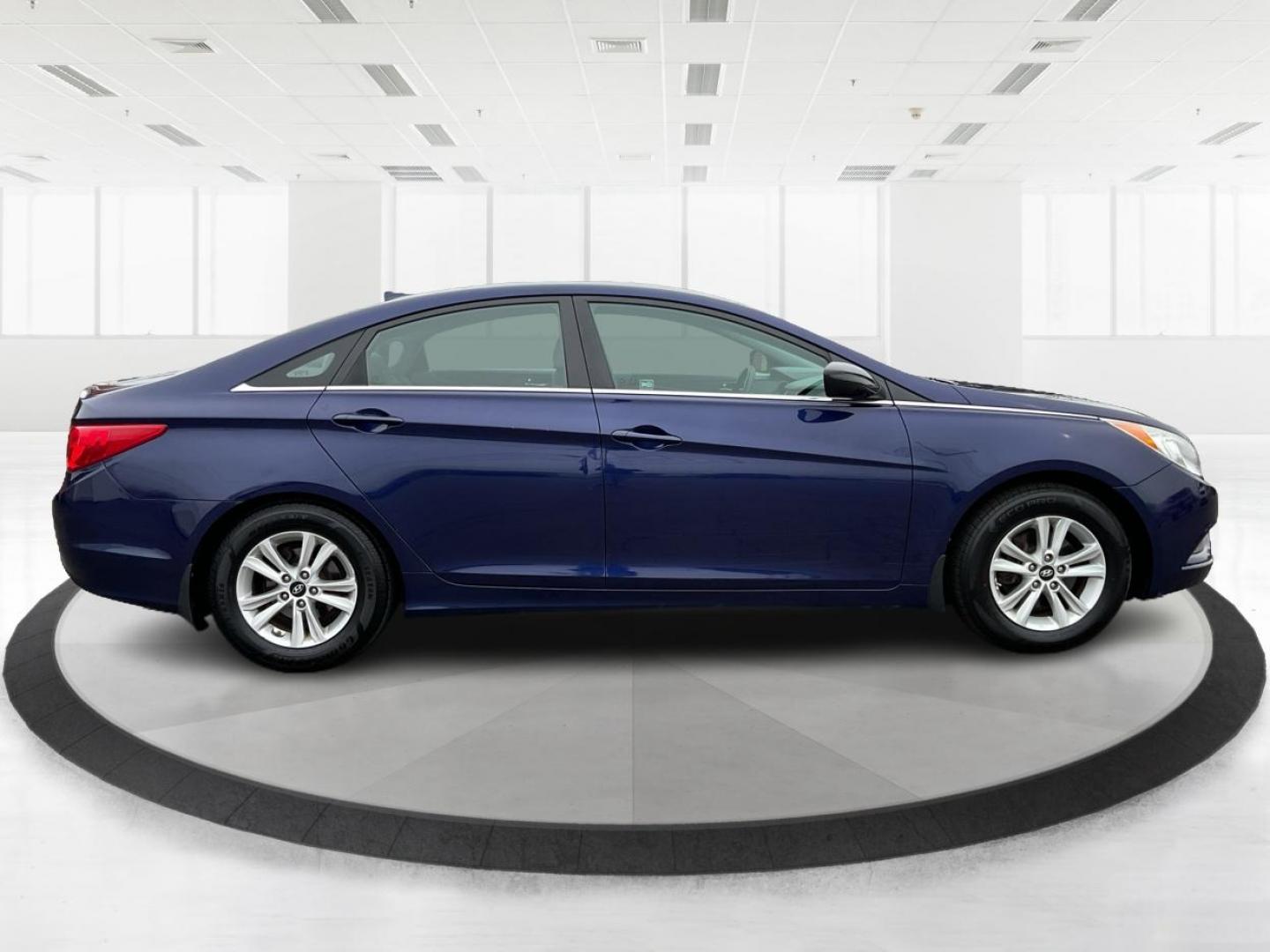 2013 Hyundai Sonata GLS (5NPEB4AC6DH) with an 2.4L L4 DOHC 16V engine, 6-Speed Automatic transmission, located at 1951 S Dayton Lakeview Rd., New Carlisle, OH, 45344, (937) 908-9800, 39.890999, -84.050255 - 2013 Hyundai Sonata GLS - Photo#1