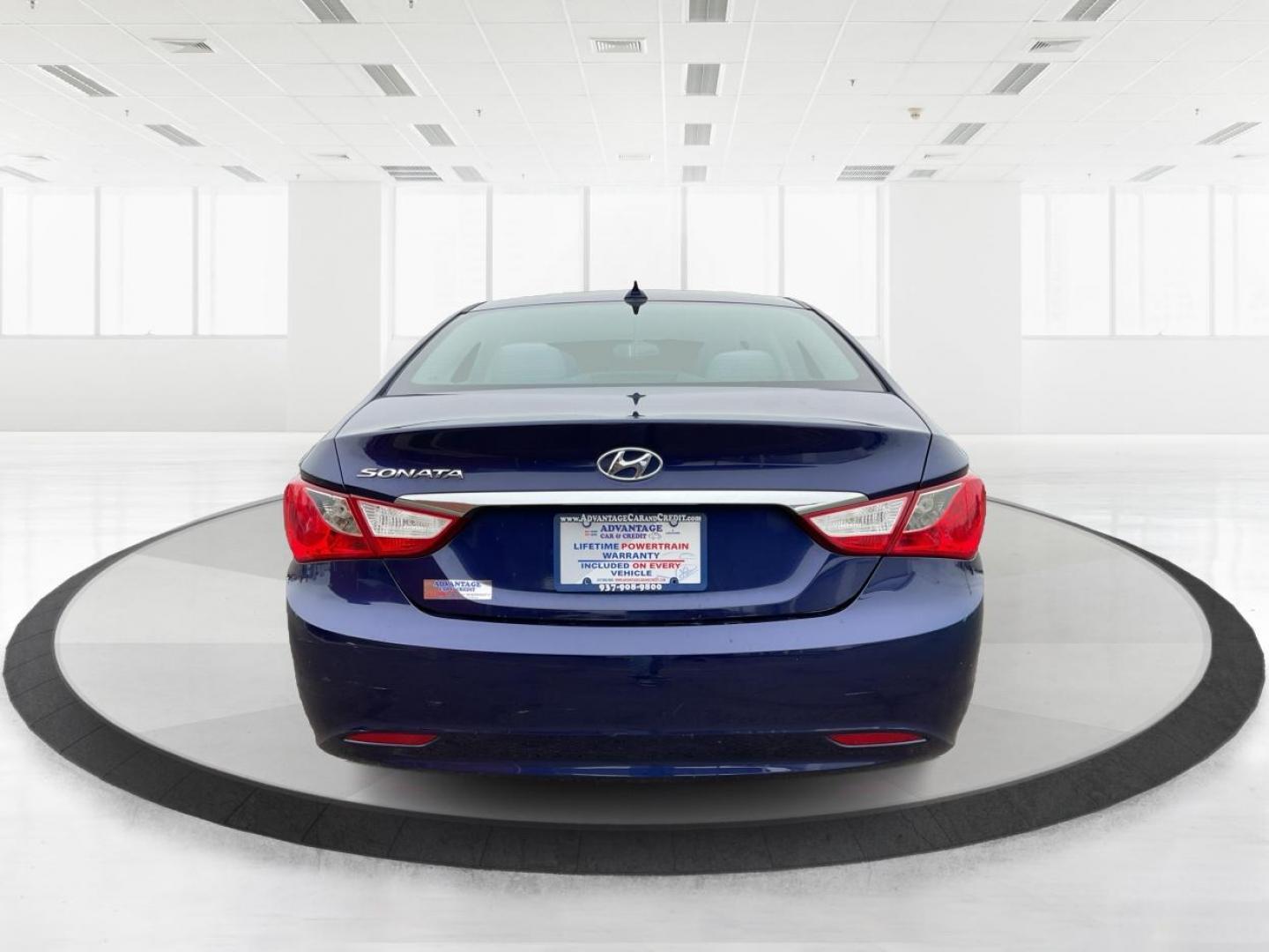 2013 Hyundai Sonata GLS (5NPEB4AC6DH) with an 2.4L L4 DOHC 16V engine, 6-Speed Automatic transmission, located at 1951 S Dayton Lakeview Rd., New Carlisle, OH, 45344, (937) 908-9800, 39.890999, -84.050255 - 2013 Hyundai Sonata GLS - Photo#3