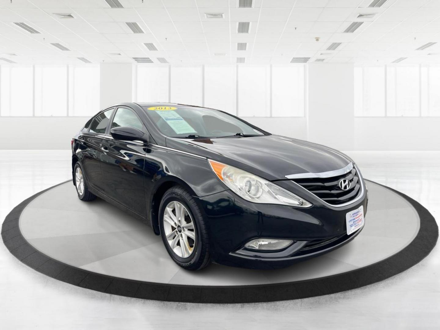 2013 Hyundai Sonata GLS (5NPEB4AC5DH) with an 2.4L I-4 gasoline direct injection engine, located at 880 E. National Road, Vandalia, OH, 45377, (937) 908-9800, 39.891918, -84.183594 - 2013 Hyundai Sonata GLS - Photo#0