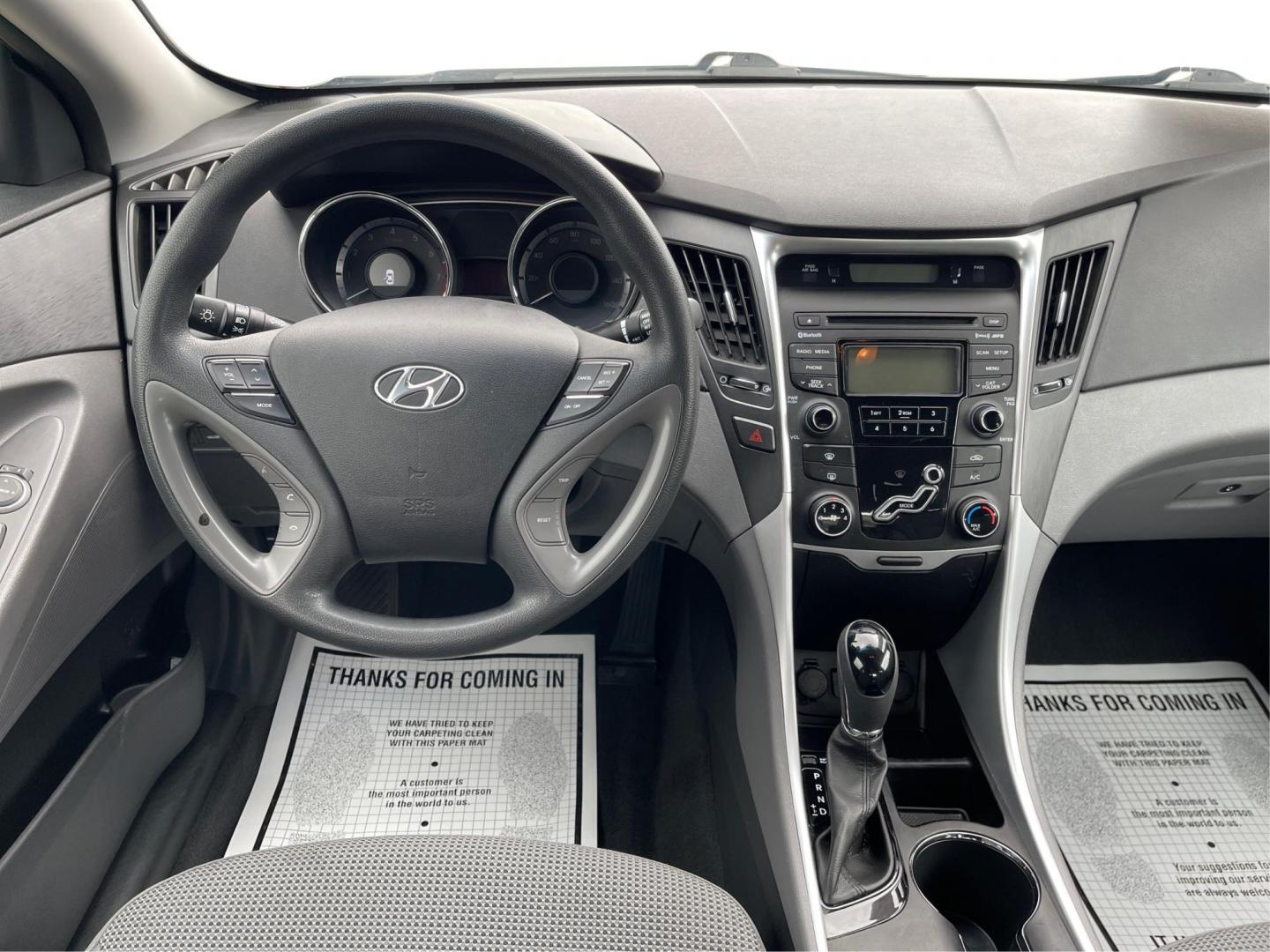2013 Hyundai Sonata GLS (5NPEB4AC5DH) with an 2.4L I-4 gasoline direct injection engine, located at 880 E. National Road, Vandalia, OH, 45377, (937) 908-9800, 39.891918, -84.183594 - 2013 Hyundai Sonata GLS - Photo#19