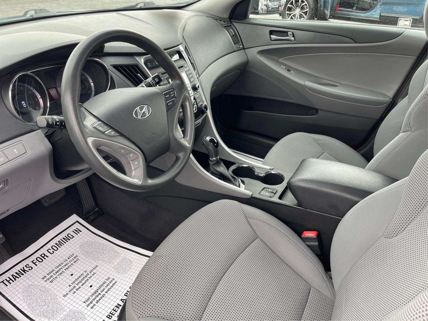 2013 Hyundai Sonata GLS (5NPEB4AC5DH) with an 2.4L I-4 gasoline direct injection engine, located at 880 E. National Road, Vandalia, OH, 45377, (937) 908-9800, 39.891918, -84.183594 - 2013 Hyundai Sonata GLS - Photo#8