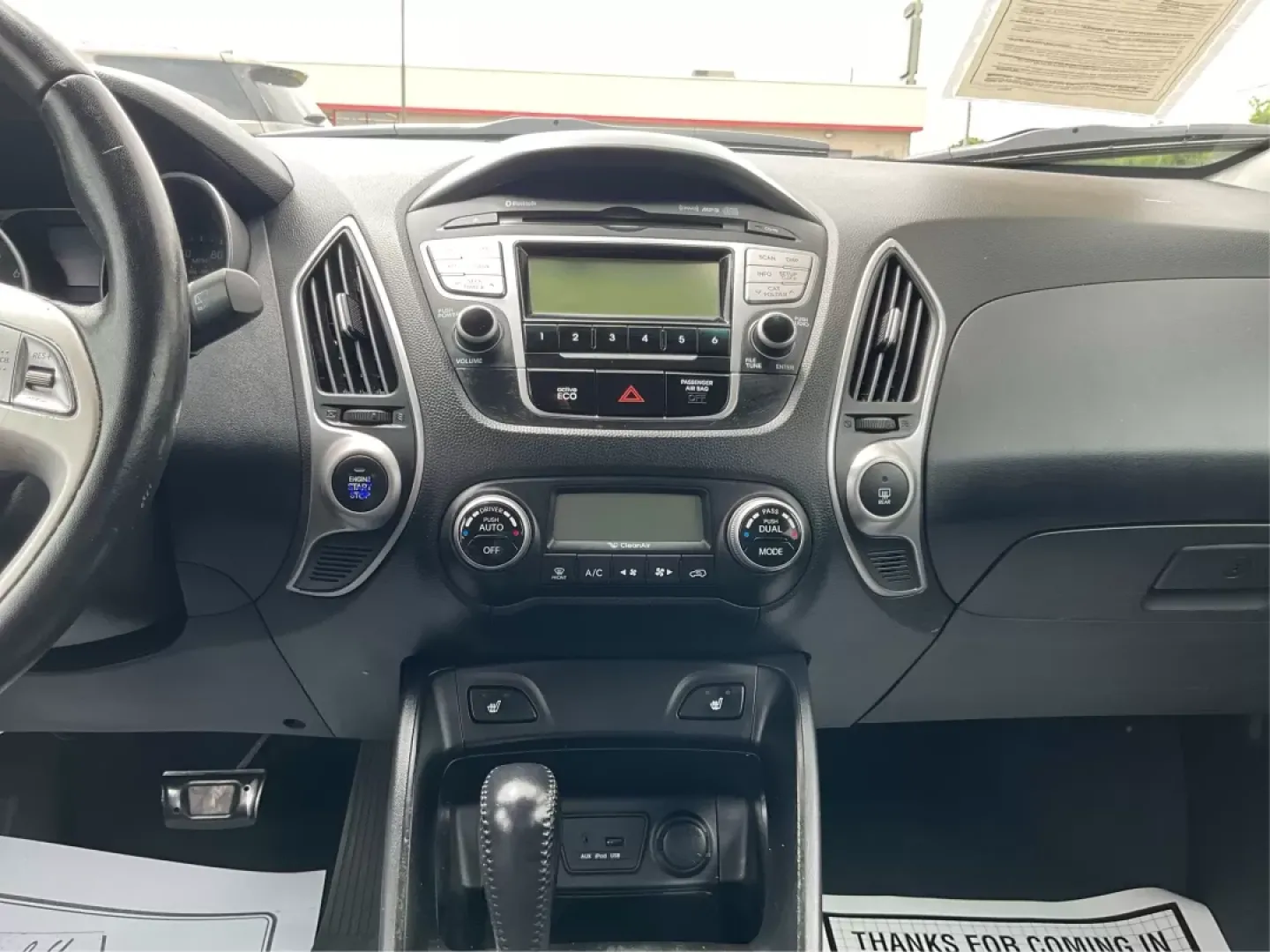 2013 Hyundai Tucson Limited (KM8JUCAC4DU) with an Other engine, located at 1230 East Main St, Xenia, OH, 45385, (937) 908-9800, 39.688026, -83.910172 - **Discover Your New Adventure Vehicle: 2013 Hyundai Tucson Limited at Advantage Car and Credit!** <br /> <br /> Are you searching for the perfect SUV that combines style, comfort, and versatility? Look no further than this striking 2013 Hyundai Tucson Limited, located right here at Advantage Car an - Photo#11