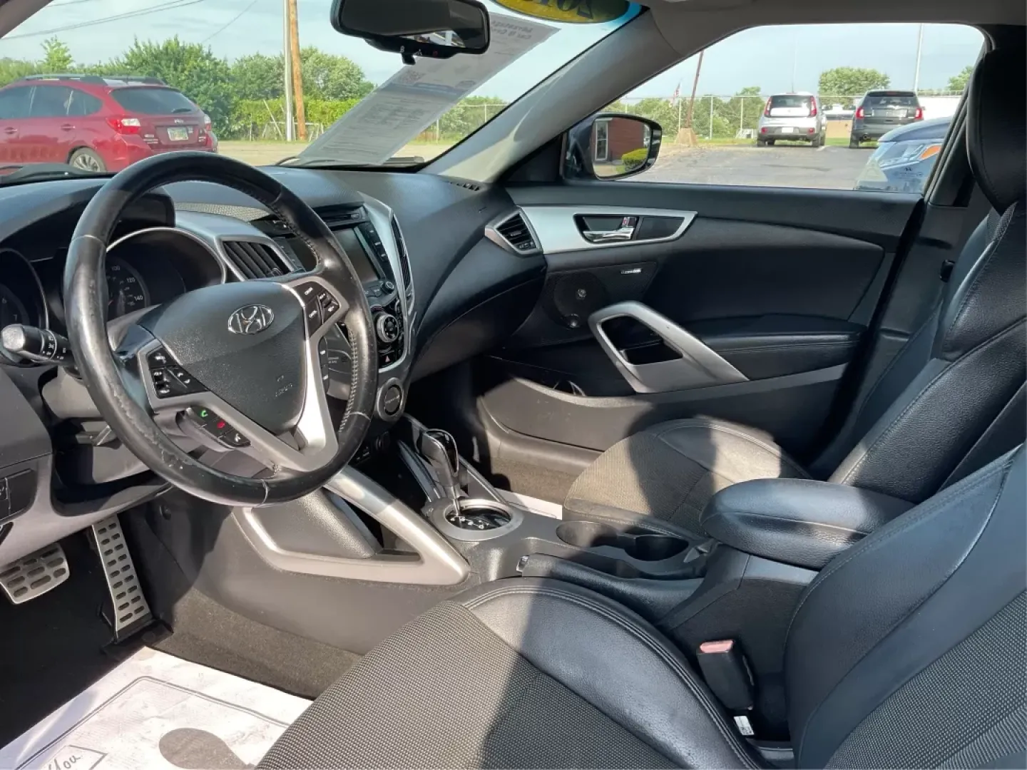 2013 Hyundai Veloster Base w/Black (KMHTC6ADXDU) with an 1.6L I-4 gasoline direct injection engine, located at 1230 East Main St, Xenia, OH, 45385, (937) 908-9800, 39.688026, -83.910172 - **Unleash Your Weekend Adventures with the 2013 Hyundai Veloster!** <br /> <br /> Are you searching for a vehicle that combines style, performance, and practicality? Look no further than the 2013 Hyundai Veloster, available now at Advantage Car and Credit in Fairborn, OH. This hatchback is not just - Photo#8