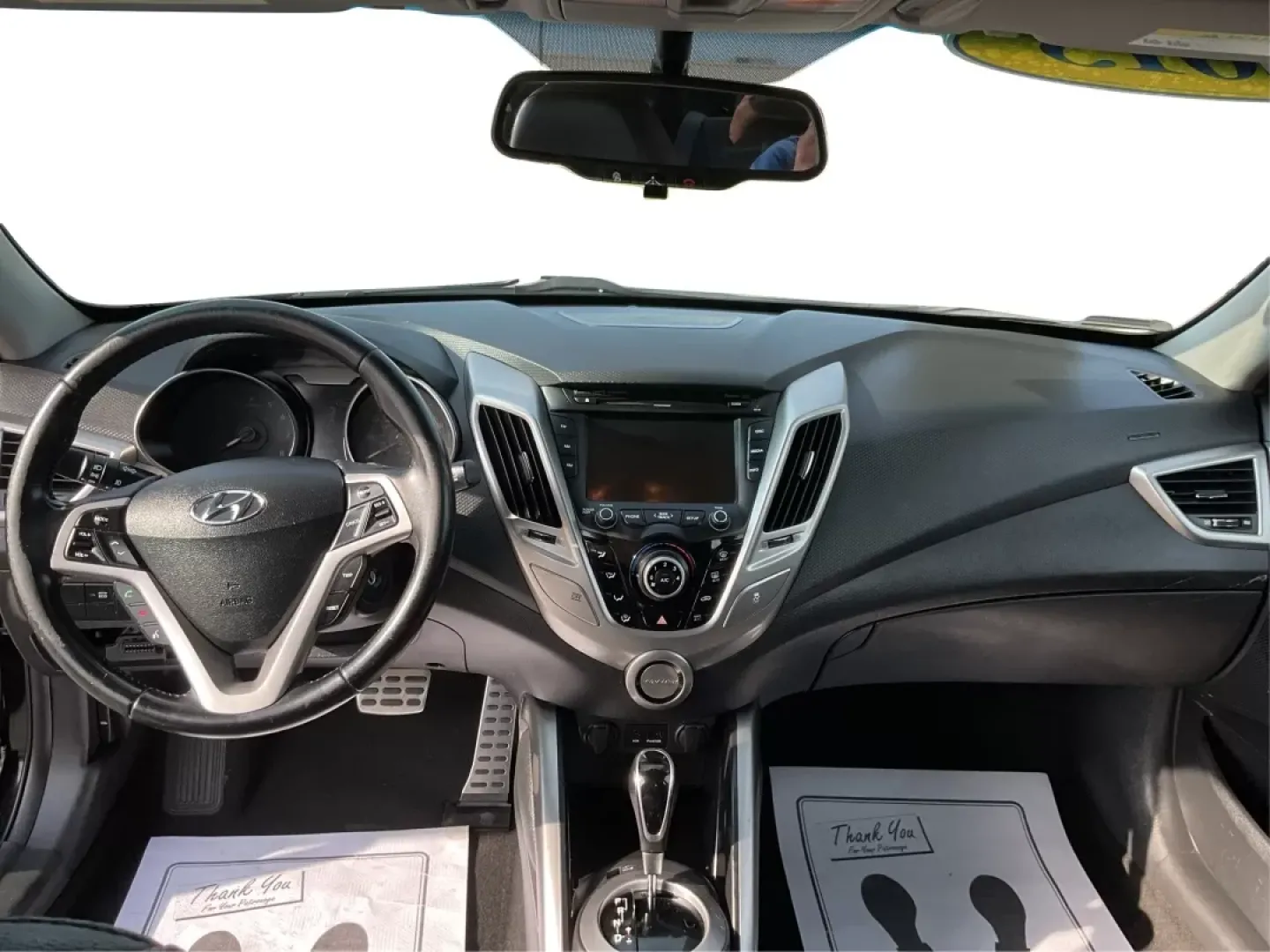 2013 Hyundai Veloster Base w/Black (KMHTC6ADXDU) with an 1.6L I-4 gasoline direct injection engine, located at 1230 East Main St, Xenia, OH, 45385, (937) 908-9800, 39.688026, -83.910172 - **Unleash Your Weekend Adventures with the 2013 Hyundai Veloster!** <br /> <br /> Are you searching for a vehicle that combines style, performance, and practicality? Look no further than the 2013 Hyundai Veloster, available now at Advantage Car and Credit in Fairborn, OH. This hatchback is not just - Photo#17