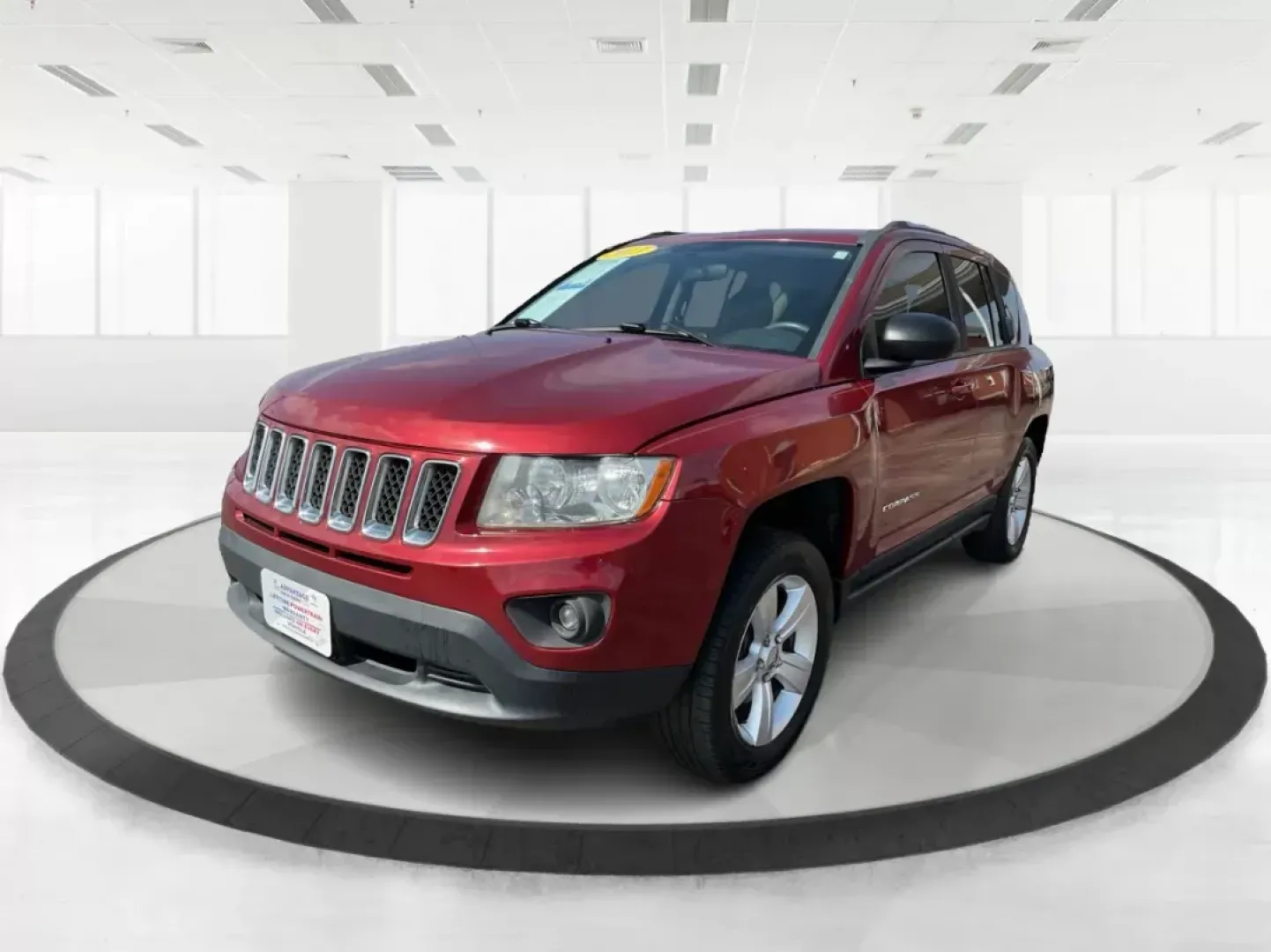 2013 Jeep Compass Latitude (1C4NJDEB6DD) with an 2.4L I-4 DOHC engine, located at 401 Woodman Dr, Riverside, OH, 45431, (937) 908-9800, 39.760899, -84.123421 - **Adventure Awaits with the 2013 Jeep Compass Latitude in Fairborn, OH!**<br /> <br /> Are you looking for a vehicle that can seamlessly fit into your lifestyle, whether it's for family adventures, daily commutes, or weekend getaways? The **2013 Jeep Compass Latitude** is your perfect companion for - Photo#6