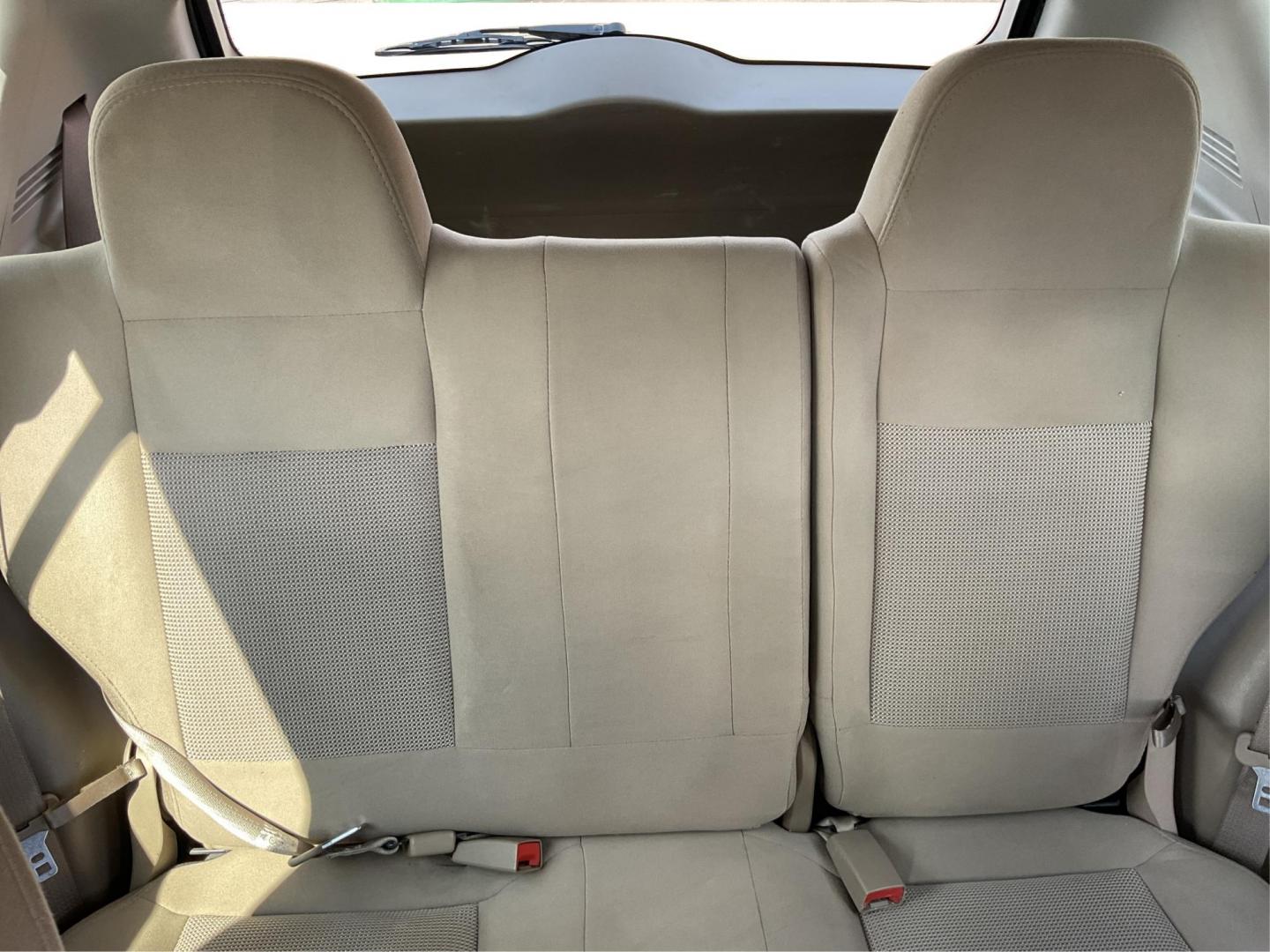 2013 Jeep Compass Latitude (1C4NJDEB6DD) with an 2.4L I-4 DOHC engine, located at 1184 Kauffman Ave, Fairborn, OH, 45324, (937) 908-9800, 39.807072, -84.030914 - 2013 Jeep Compass Latitude - Photo#12