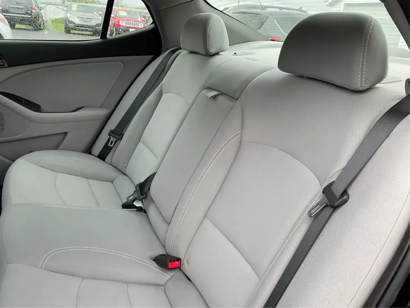 2013 Kia Optima LX (5XXGM4A72DG) with an 2.4L I-4 gasoline direct injection engine, located at 401 Woodman Dr, Riverside, OH, 45431, (937) 908-9800, 39.760899, -84.123421 - **Unlock Adventure with the 2013 Kia Optima LX at Advantage Car and Credit!**<br /> <br /> Are you searching for a reliable sedan that seamlessly combines comfort, style, and affordability? Look no further! The 2013 Kia Optima LX is the perfect vehicle for budget-conscious buyers, offering a great b - Photo#8