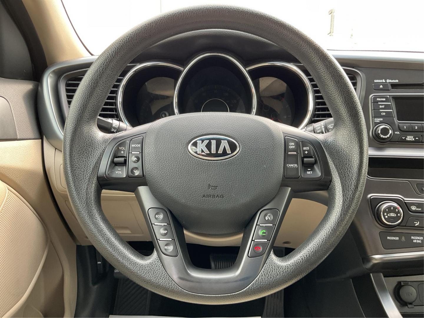 2013 Kia Optima LX (5XXGM4A71DG) with an 2.4L I-4 gasoline direct injection engine, located at 880 E. National Road, Vandalia, OH, 45377, (937) 908-9800, 39.891918, -84.183594 - 2013 Kia Optima LX - Photo#14
