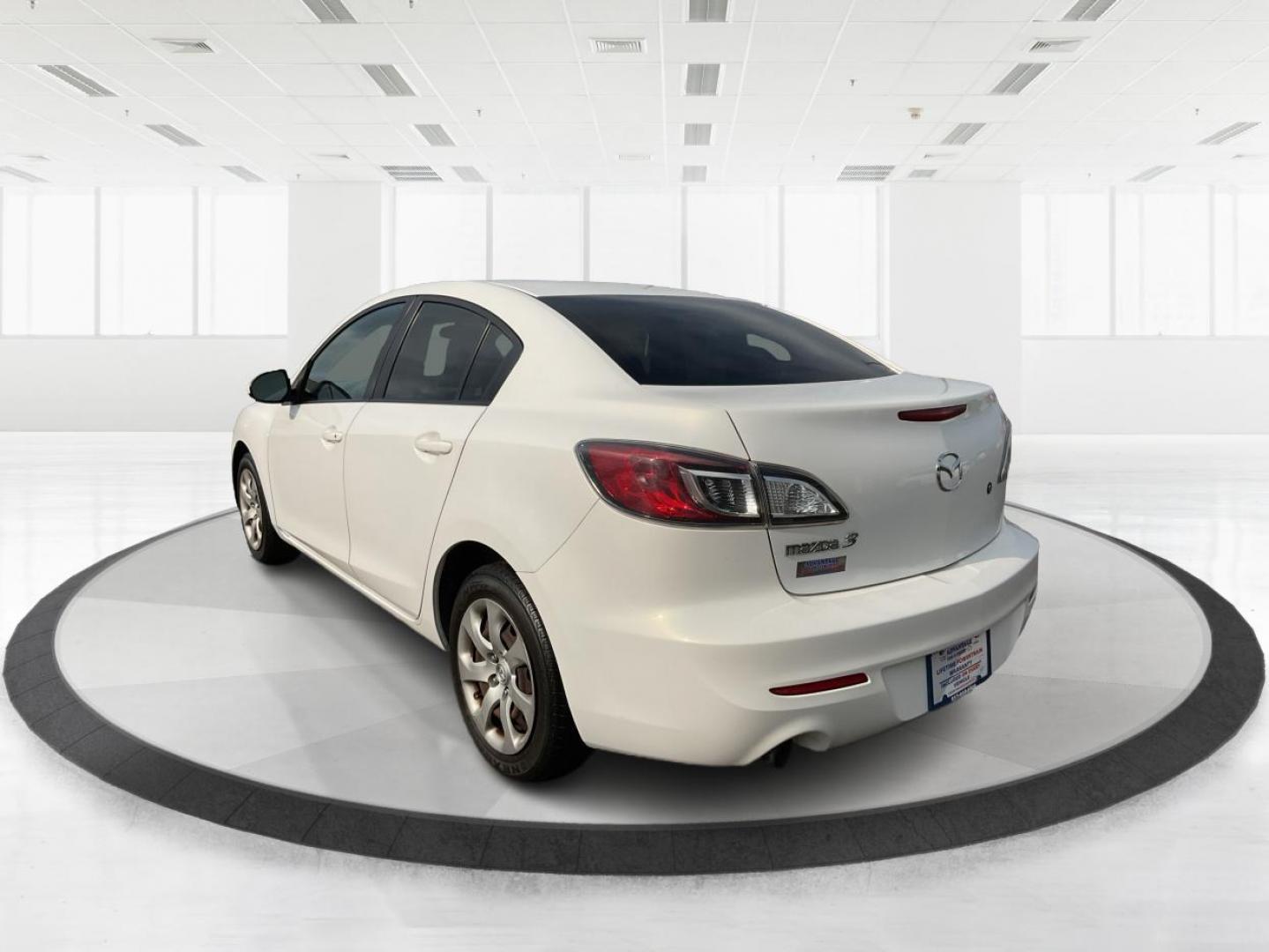 2013 Mazda Mazda3 i SV (JM1BL1TF0D1) with an 2L I-4 DOHC engine, located at 1951 S Dayton Lakeview Rd., New Carlisle, OH, 45344, (937) 908-9800, 39.890999, -84.050255 - 2013 Mazda Mazda3 i SV - Photo#4