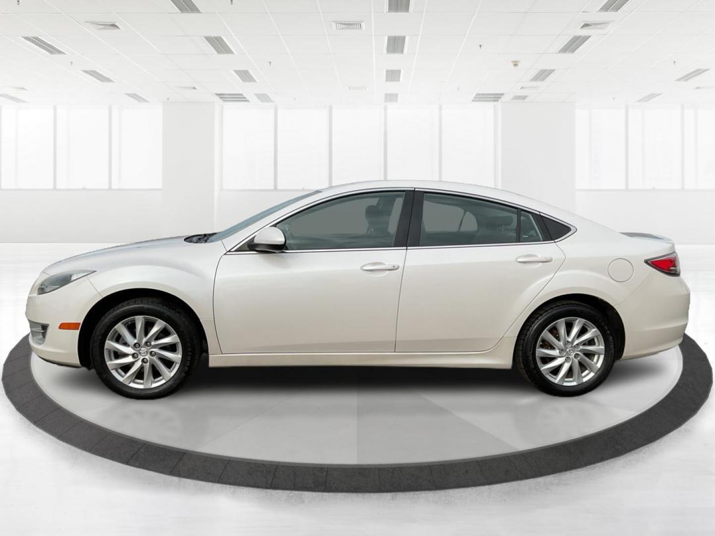 2013 Mazda Mazda6 i Touring (1YVHZ8DH7D5) with an 2.5L I-4 DOHC engine, located at 8750 N County Rd 25A, Piqua, OH, 45356, (937) 908-9800, 40.164391, -84.232513 - 2013 Mazda Mazda6 i Touring - Photo#5