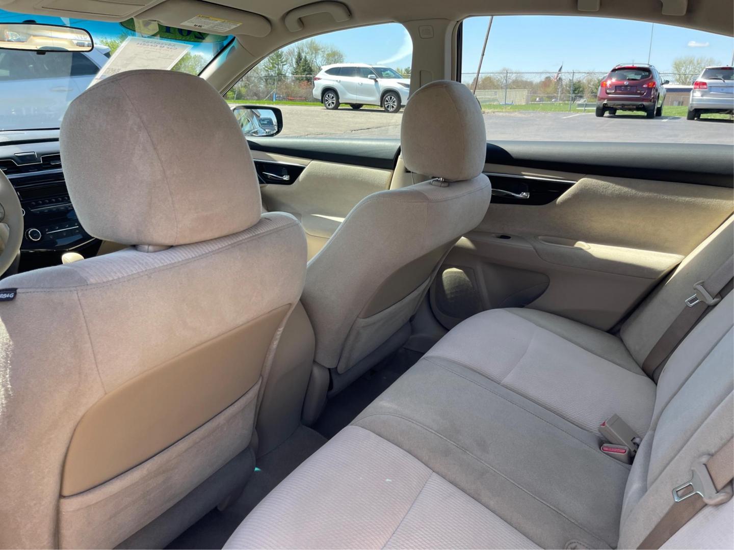 2013 Nissan Altima 2.5 S (1N4AL3AP1DC) with an 2.5L I-4 DOHC engine, located at 1099 N County Rd 25A, Troy, OH, 45373, (937) 908-9800, 40.057079, -84.212883 - 2013 Nissan Altima 2.5 S - Photo#9