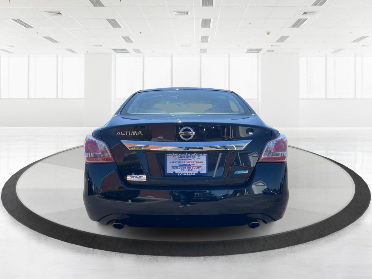2013 Nissan Altima 2.5 S (1N4AL3AP1DC) with an 2.5L I-4 DOHC engine, located at 1099 N County Rd 25A, Troy, OH, 45373, (937) 908-9800, 40.057079, -84.212883 - 2013 Nissan Altima 2.5 S - Photo#3