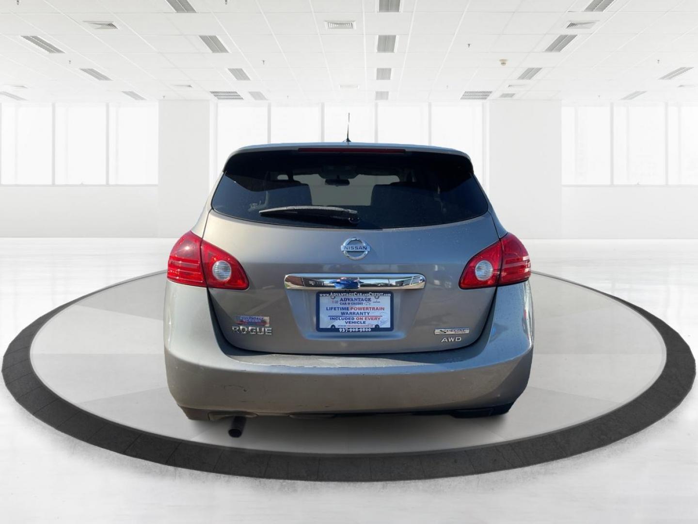 2013 Nissan Rogue S (JN8AS5MV4DW) with an 2.5L I-4 DOHC engine, located at 401 Woodman Dr, Riverside, OH, 45431, (937) 908-9800, 39.760899, -84.123421 - One Owner - Photo#3