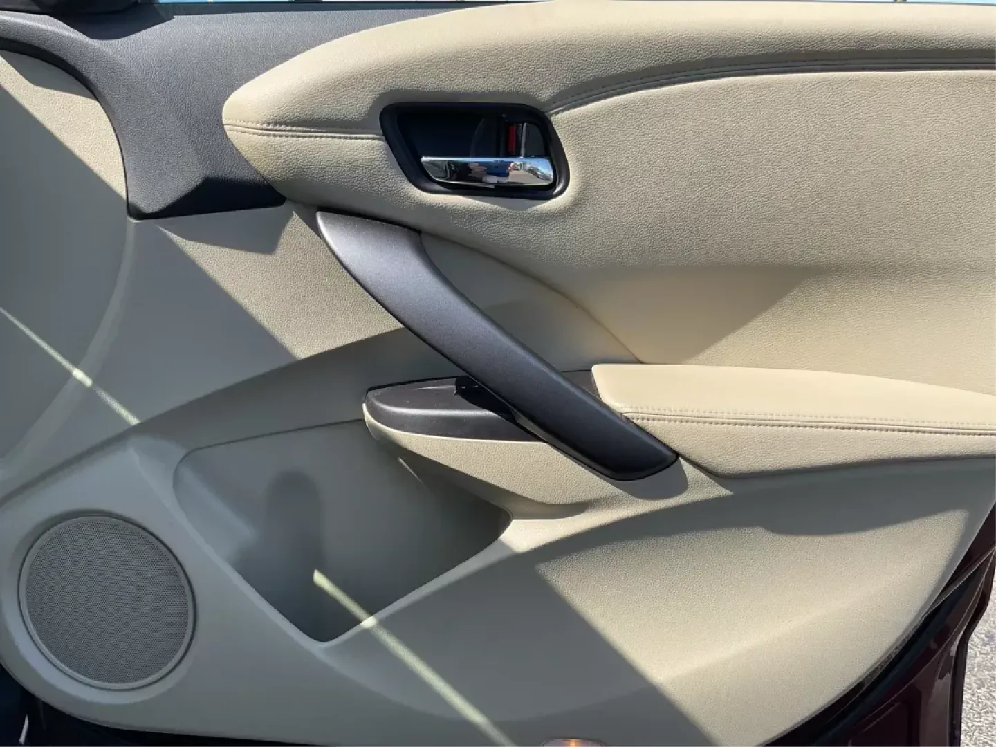 2014 Acura RDX Base (5J8TB4H3XEL) with an Other engine, located at 8750 N County Rd 25A, Piqua, OH, 45356, (937) 908-9800, 40.164391, -84.232513 - **Experience Adventure with the 2014 Acura RDX: The Perfect Crossover for Your Family!**<br /> <br /> Are you ready to elevate your family outings or weekend adventures? The 2014 Acura RDX is designed to cater to your active lifestyle, providing a perfect blend of comfort, performance, and reliabili - Photo#17
