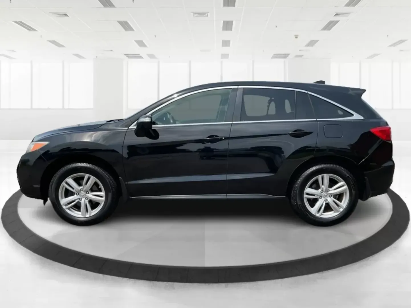 2014 Acura RDX Base (5J8TB3H39EL) with an Other engine, located at 1099 N County Rd 25A, Troy, OH, 45373, (937) 908-9800, 40.057079, -84.212883 - Unleash the perfect blend of comfort and versatility with the 2014 Acura RDX, a crossover that caters to both your daily grind and weekend adventures. Whether you're a growing family seeking spaciousness, a commuter looking for reliability, or a weekend warrior ready for road trips, this vehicle has - Photo#5