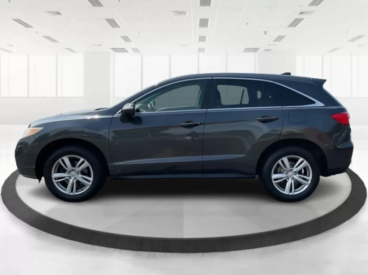2014 Acura RDX Base (5J8TB4H33EL) with an Other engine, located at 1951 S Dayton Lakeview Rd., New Carlisle, OH, 45344, (937) 908-9800, 39.890999, -84.050255 - **Elevate Your Journey with the 2014 Acura RDX: Perfect for Every Adventure in Fairborn, OH**<br /> <br /> Are you on the hunt for a versatile vehicle that can seamlessly blend into your active lifestyle? Whether you're commuting to work, running errands around Fairborn, or planning a weekend getawa - Photo#5