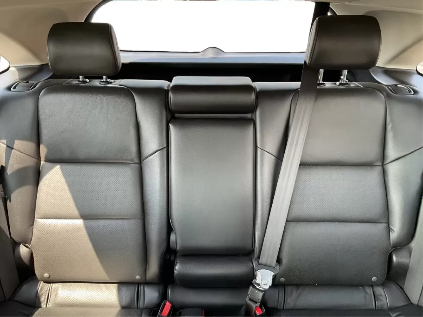 2014 Acura RDX Base (5J8TB4H33EL) with an Other engine, located at 1951 S Dayton Lakeview Rd., New Carlisle, OH, 45344, (937) 908-9800, 39.890999, -84.050255 - **Elevate Your Journey with the 2014 Acura RDX: Perfect for Every Adventure in Fairborn, OH**<br /> <br /> Are you on the hunt for a versatile vehicle that can seamlessly blend into your active lifestyle? Whether you're commuting to work, running errands around Fairborn, or planning a weekend getawa - Photo#14
