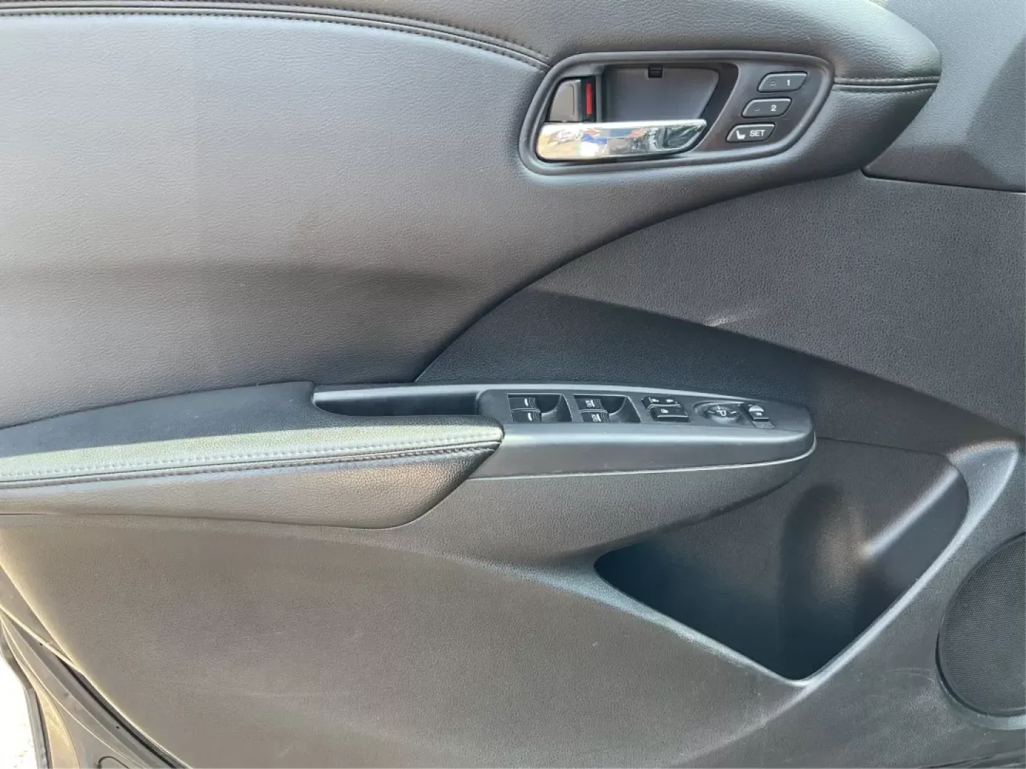 2014 Acura RDX Base (5J8TB4H33EL) with an Other engine, located at 1951 S Dayton Lakeview Rd., New Carlisle, OH, 45344, (937) 908-9800, 39.890999, -84.050255 - **Elevate Your Journey with the 2014 Acura RDX: Perfect for Every Adventure in Fairborn, OH**<br /> <br /> Are you on the hunt for a versatile vehicle that can seamlessly blend into your active lifestyle? Whether you're commuting to work, running errands around Fairborn, or planning a weekend getawa - Photo#18