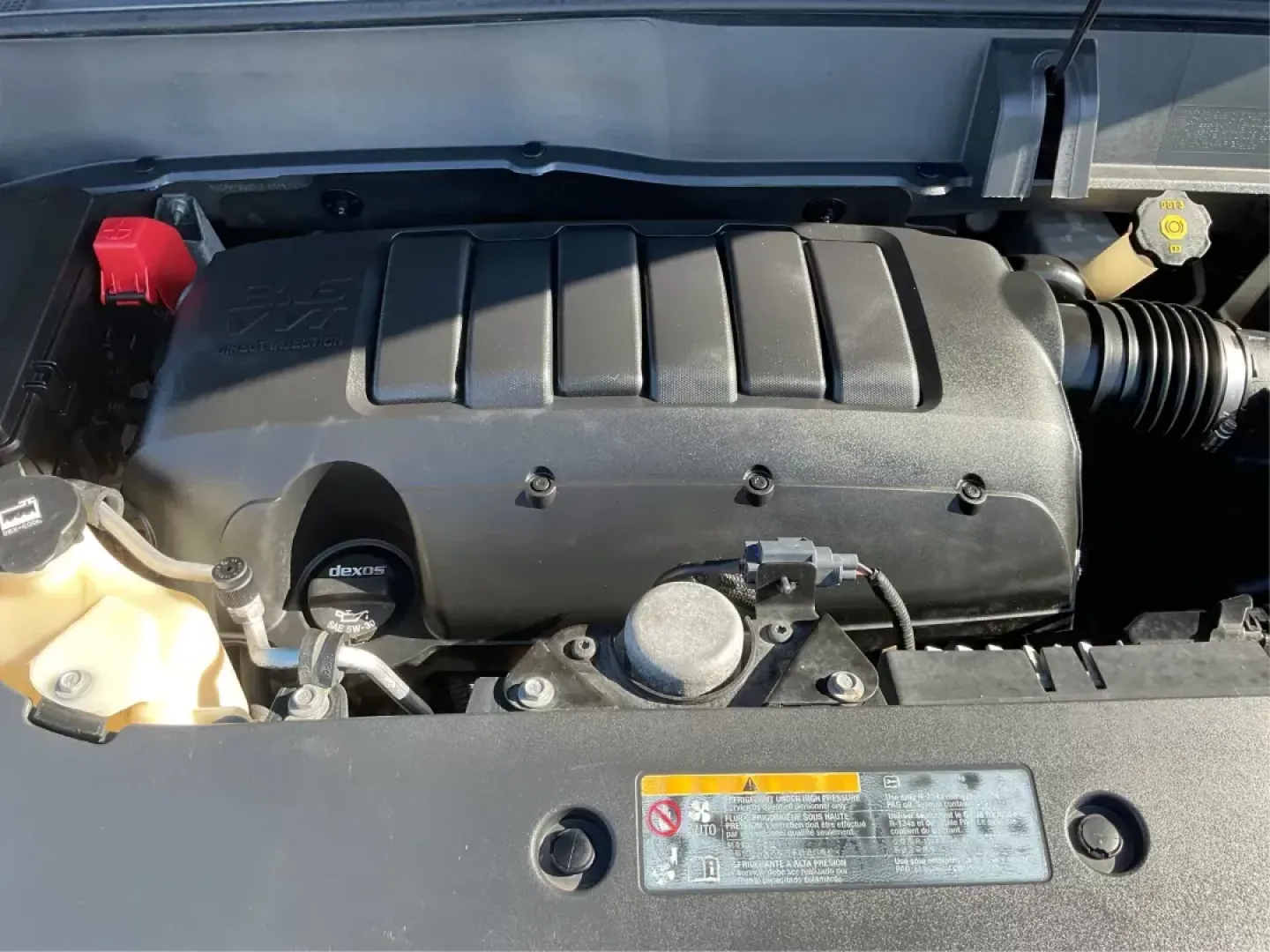 2014 Buick Enclave Leather (5GAKRBKDXEJ) with an 3.6L V-6 gasoline direct injection engine, located at 1230 East Main St, Xenia, OH, 45385, (937) 908-9800, 39.688026, -83.910172 - **Experience Luxury and Comfort with the 2014 Buick Enclave Perfect for Family Adventures!**<br /> <br /> Looking for a reliable vehicle that blends style, comfort, and versatility? Look no further than the 2014 Buick Enclave, available now at Advantage Car and Credit, your premier Buy Here Pay Her - Photo#10