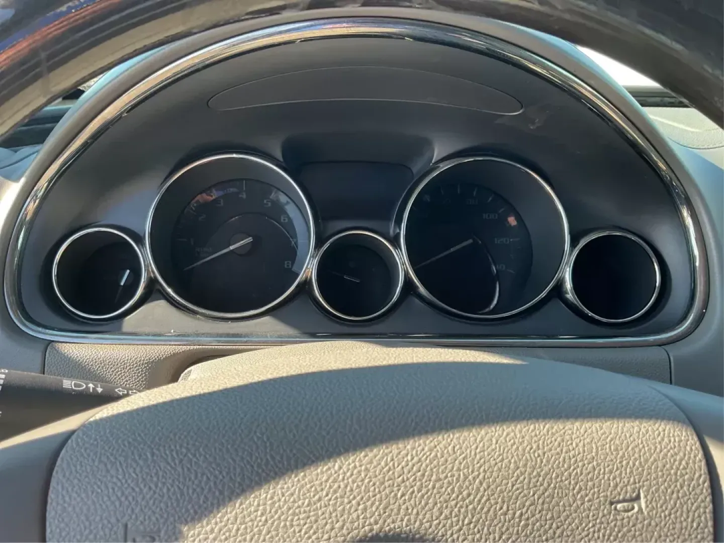 2014 Buick Enclave Leather (5GAKRBKDXEJ) with an 3.6L V-6 gasoline direct injection engine, located at 1230 East Main St, Xenia, OH, 45385, (937) 908-9800, 39.688026, -83.910172 - **Experience Luxury and Comfort with the 2014 Buick Enclave Perfect for Family Adventures!**<br /> <br /> Looking for a reliable vehicle that blends style, comfort, and versatility? Look no further than the 2014 Buick Enclave, available now at Advantage Car and Credit, your premier Buy Here Pay Her - Photo#14