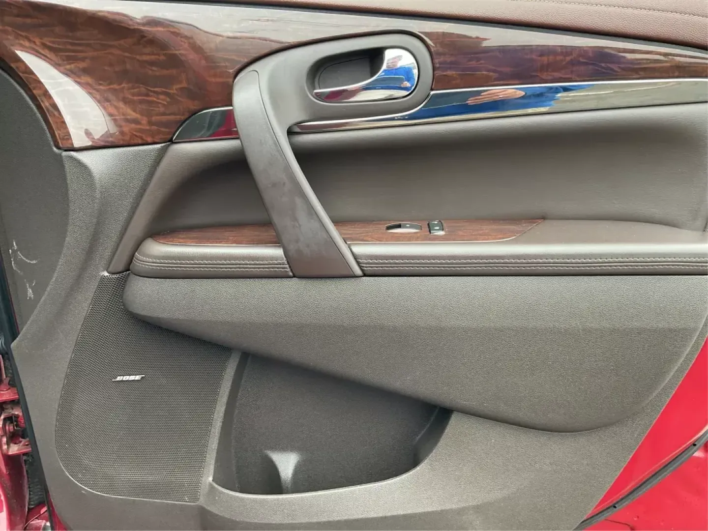 2014 Buick Enclave Premium (5GAKVCKD1EJ) with an 3.6L V-6 gasoline direct injection engine, located at 401 Woodman Dr, Riverside, OH, 45431, (937) 908-9800, 39.760899, -84.123421 - **Discover the Perfect Family SUV: 2014 Buick Enclave Premium at Advantage Car and Credit**<br /> <br /> Are you in the market for a spacious, versatile vehicle that can accommodate your growing family's needs? Look no further than this stunning 2014 Buick Enclave Premium, available now at Advantage - Photo#19