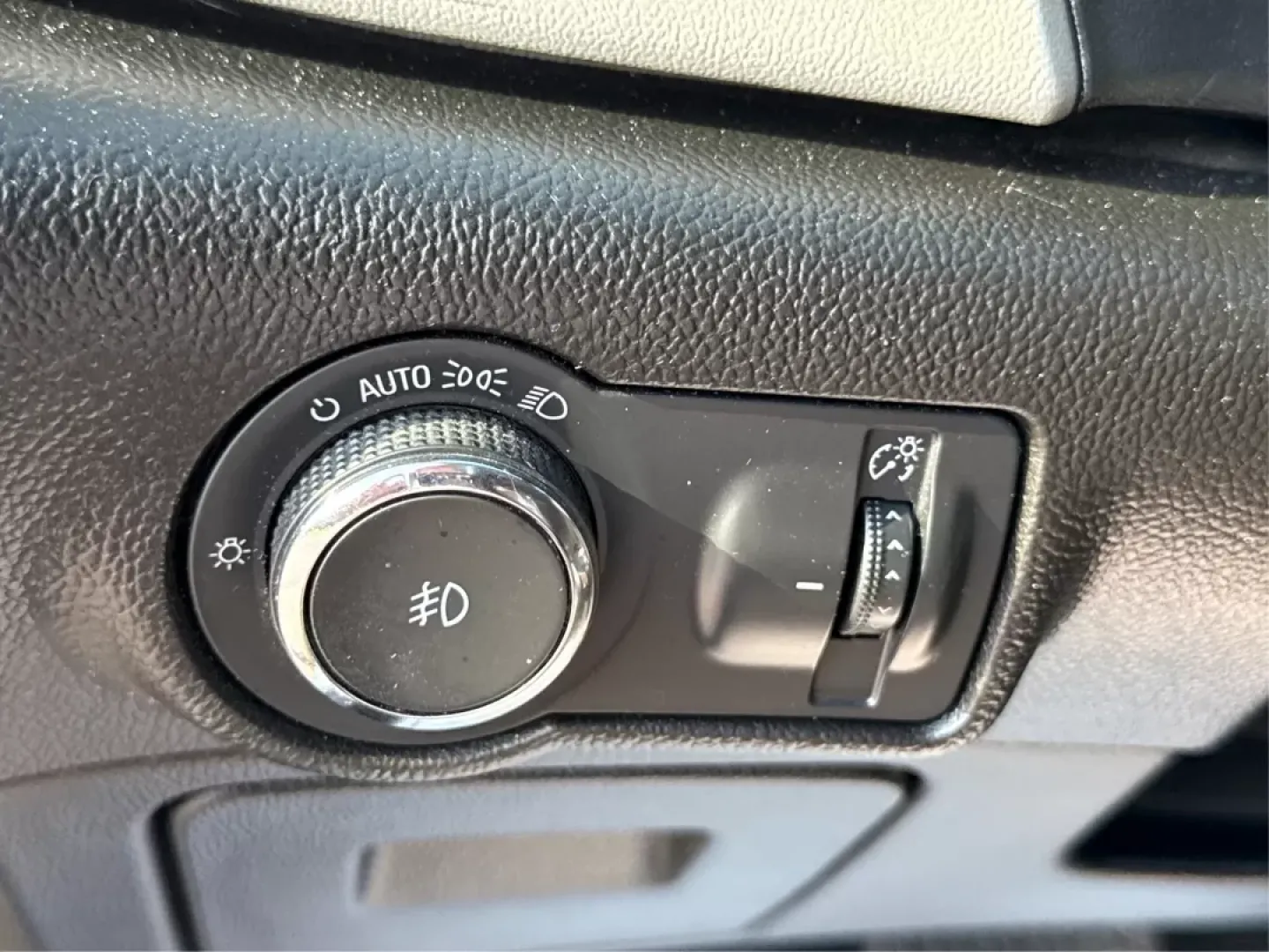 2014 Buick Verano Base (1G4PP5SKXE4) with an Other engine, located at 1184 Kauffman Ave, Fairborn, OH, 45324, (937) 908-9800, 39.807072, -84.030914 - **Experience the Road in Style with the 2014 Buick Verano Perfect for Every Journey!**<br /> <br /> Are you searching for a reliable vehicle that seamlessly blends style, comfort, and performance? Whether you're commuting to work, running errands around Fairborn, or planning a weekend getaway, the - Photo#17