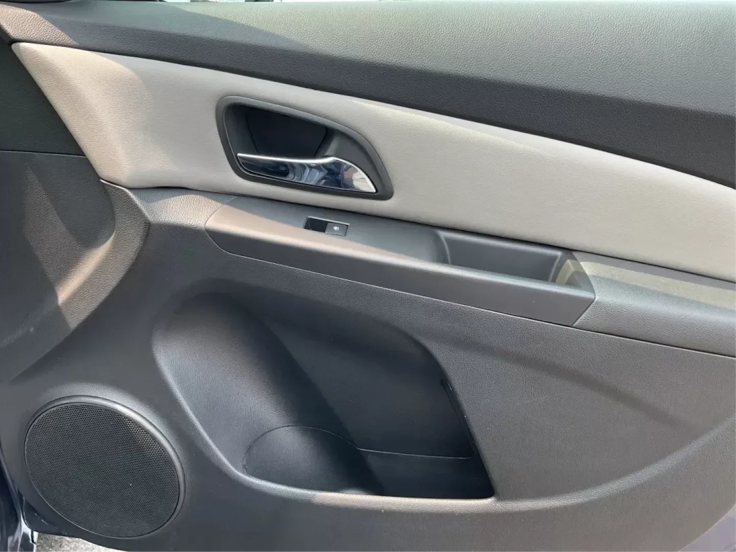 2014 Chevrolet Cruze LS Auto (1G1PA5SH3E7) with an ECOTEC 1.8L I-4 DOHC engine, located at 1951 S Dayton Lakeview Rd., New Carlisle, OH, 45344, (937) 908-9800, 39.890999, -84.050255 - **Experience the Journey: 2014 Chevrolet Cruze LS at Advantage Car and Credit**<br /> <br /> If you're on the hunt for a reliable vehicle that perfectly balances style, comfort, and functionality, look no further than the 2014 Chevrolet Cruze LS. This sedan is not just a mode of transportation; it's - Photo#18