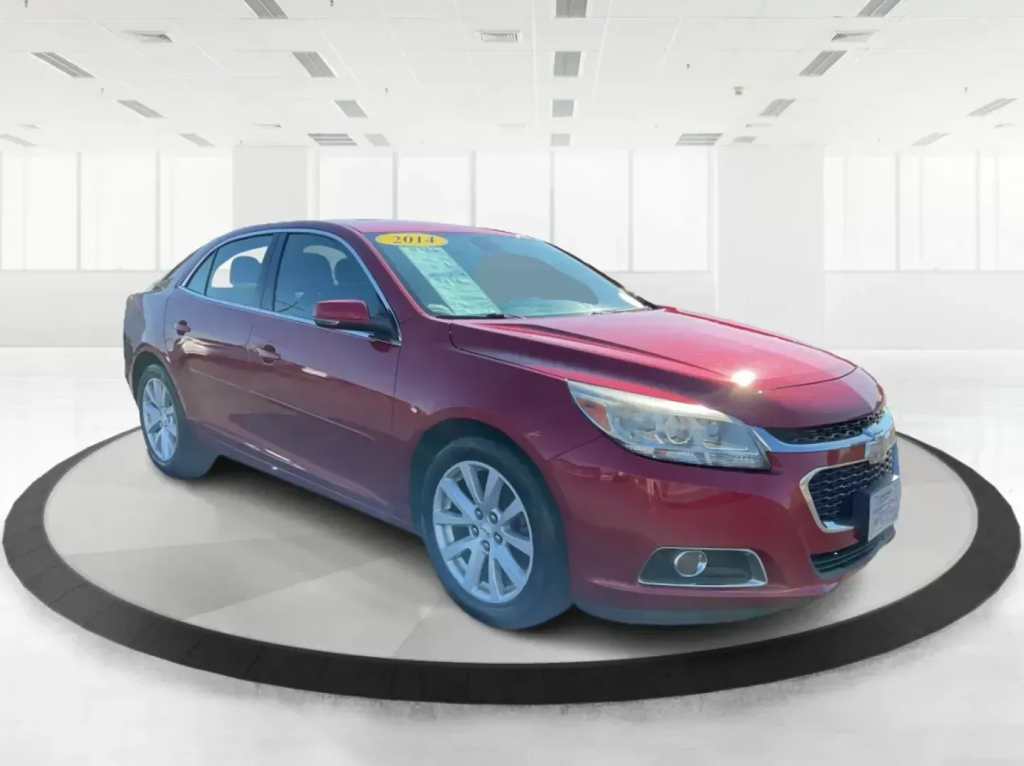 2014 Chevrolet Malibu 2LT (1G11E5SL7EU) with an ECOTEC 2.5L I-4 gasoline direct injection engine, located at 8750 N County Rd 25A, Piqua, OH, 45356, (937) 908-9800, 40.164391, -84.232513 - **Elevate Your Everyday Commute with the 2014 Chevrolet Malibu 2LT at Advantage Car and Credit!**<br /> <br /> Are you ready to transform your daily drives into extraordinary experiences? The 2014 Chevrolet Malibu 2LT is the perfect sedan for those who value comfort, style, and reliability. Whether - Photo#0