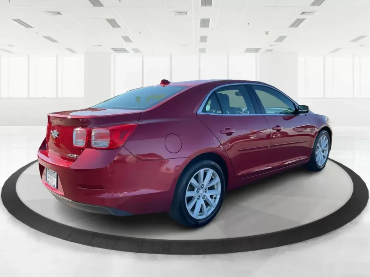 2014 Chevrolet Malibu 2LT (1G11E5SL7EU) with an ECOTEC 2.5L I-4 gasoline direct injection engine, located at 8750 N County Rd 25A, Piqua, OH, 45356, (937) 908-9800, 40.164391, -84.232513 - **Elevate Your Everyday Commute with the 2014 Chevrolet Malibu 2LT at Advantage Car and Credit!**<br /> <br /> Are you ready to transform your daily drives into extraordinary experiences? The 2014 Chevrolet Malibu 2LT is the perfect sedan for those who value comfort, style, and reliability. Whether - Photo#2