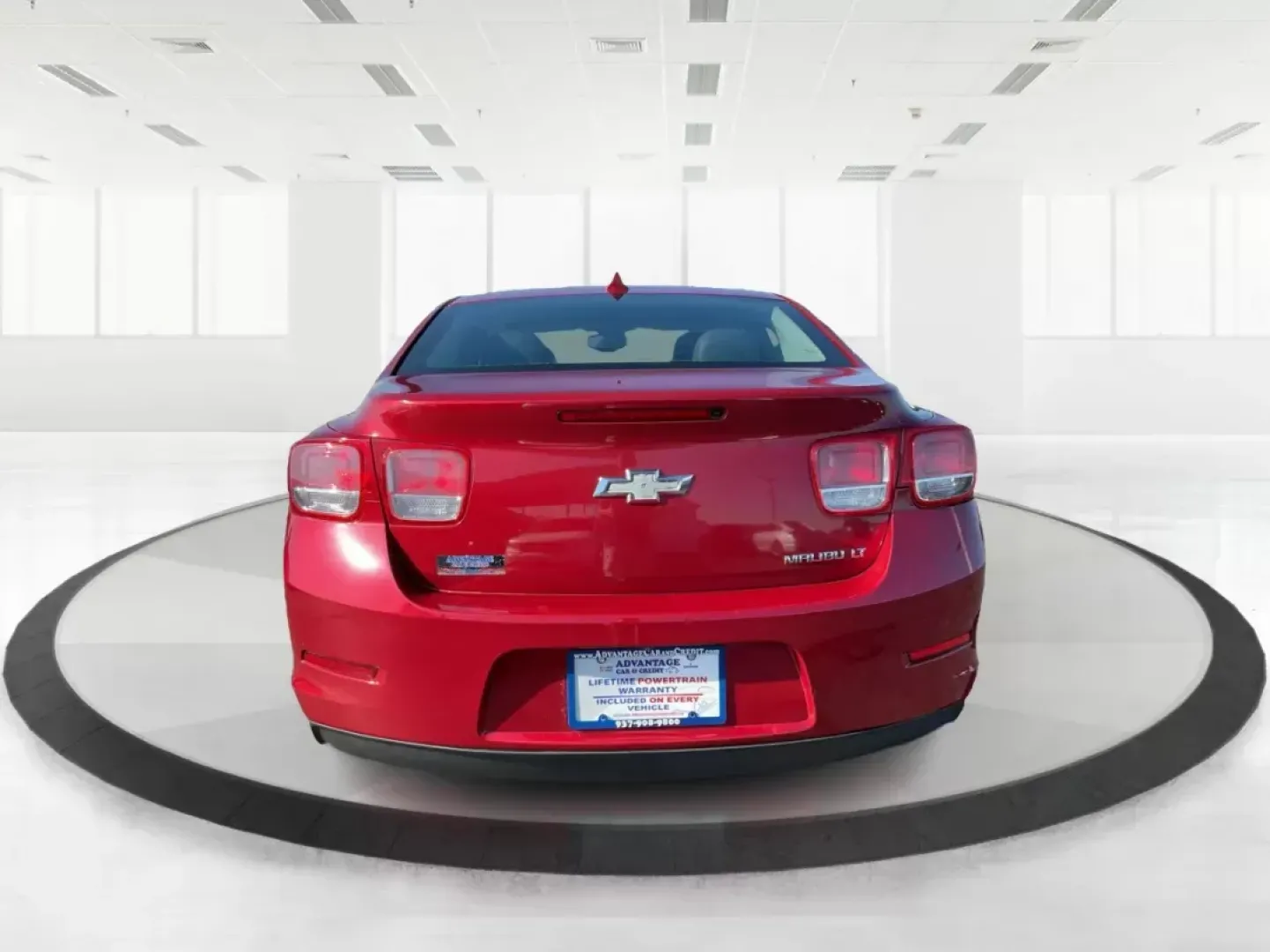 2014 Chevrolet Malibu 2LT (1G11E5SL7EU) with an ECOTEC 2.5L I-4 gasoline direct injection engine, located at 8750 N County Rd 25A, Piqua, OH, 45356, (937) 908-9800, 40.164391, -84.232513 - **Elevate Your Everyday Commute with the 2014 Chevrolet Malibu 2LT at Advantage Car and Credit!**<br /> <br /> Are you ready to transform your daily drives into extraordinary experiences? The 2014 Chevrolet Malibu 2LT is the perfect sedan for those who value comfort, style, and reliability. Whether - Photo#3