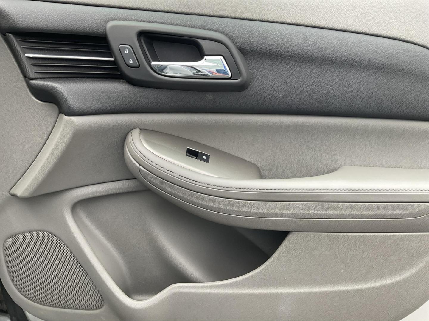 2014 Chevrolet Malibu 1LS (1G11B5SL5EU) with an ECOTEC 2.5L I-4 gasoline direct injection engine, located at 4508 South Dixie Dr, Moraine, OH, 45439, (937) 908-9800, 39.689976, -84.218452 - 2014 Chevrolet Malibu 1LS - Photo#15