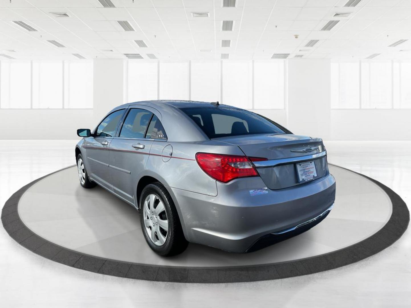 2014 Chrysler 200 LX (1C3CCBAB2EN) with an Other engine, located at 1230 East Main St, Xenia, OH, 45385, (937) 908-9800, 39.688026, -83.910172 - 2014 Chrysler 200 LX - Photo#4