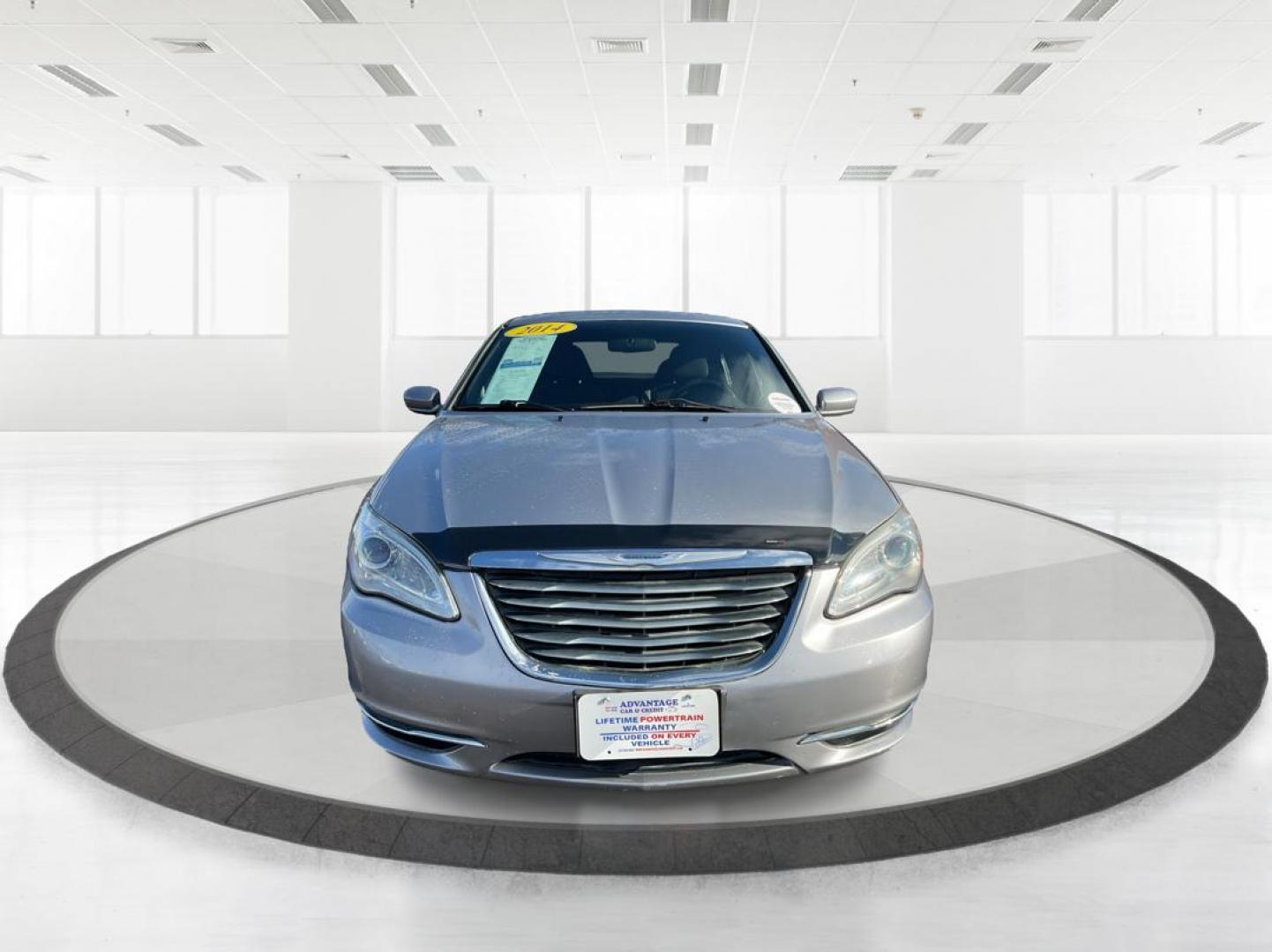 2014 Chrysler 200 LX (1C3CCBAB2EN) with an Other engine, located at 1230 East Main St, Xenia, OH, 45385, (937) 908-9800, 39.688026, -83.910172 - 2014 Chrysler 200 LX - Photo#6