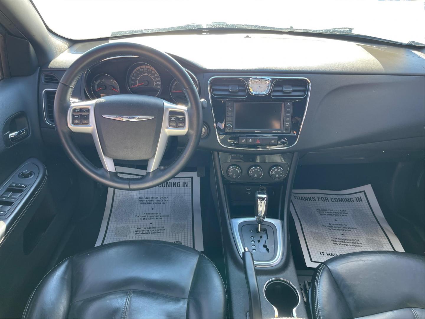 2014 Chrysler 200 Limited (1C3CCBCG0EN) with an 3.6L V6 DOHC 24V FFV engine, 6-Speed Automatic transmission, located at 880 E. National Road, Vandalia, OH, 45377, (937) 908-9800, 39.891918, -84.183594 - 2014 Chrysler 200 Limited - Photo#19