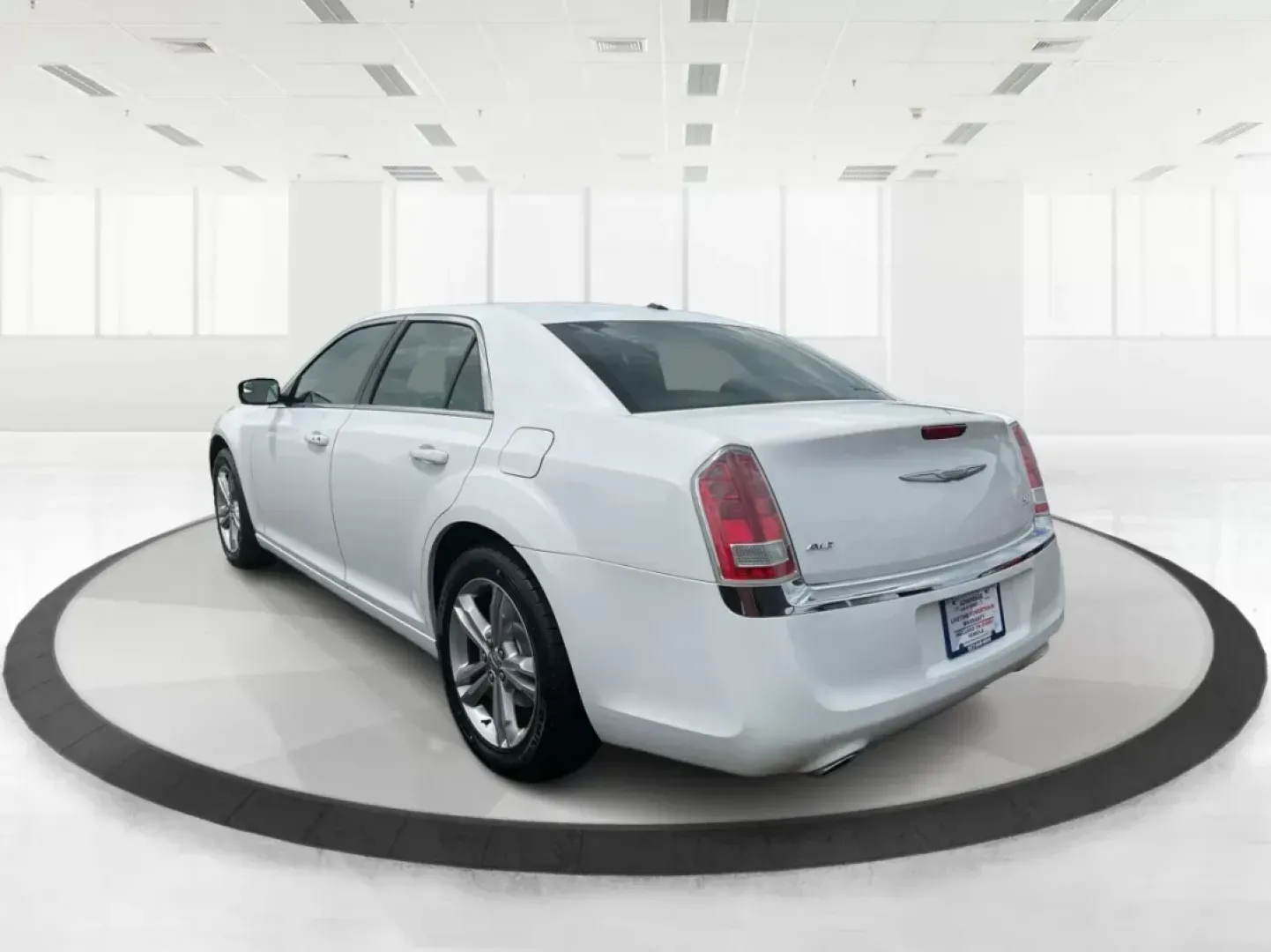 2014 Chrysler 300 Base (2C3CCARG4EH) with an Other engine, located at 1099 N County Rd 25A, Troy, OH, 45373, (937) 908-9800, 40.057079, -84.212883 - ### Discover Your Next Adventure with the 2014 Chrysler 300 at Advantage Car and Credit!<br /> <br /> Are you searching for the perfect vehicle that combines style, comfort, and reliability? Look no further! The 2014 Chrysler 300 is not just a car; it's a lifestyle choice, ideal for those looking to - Photo#4
