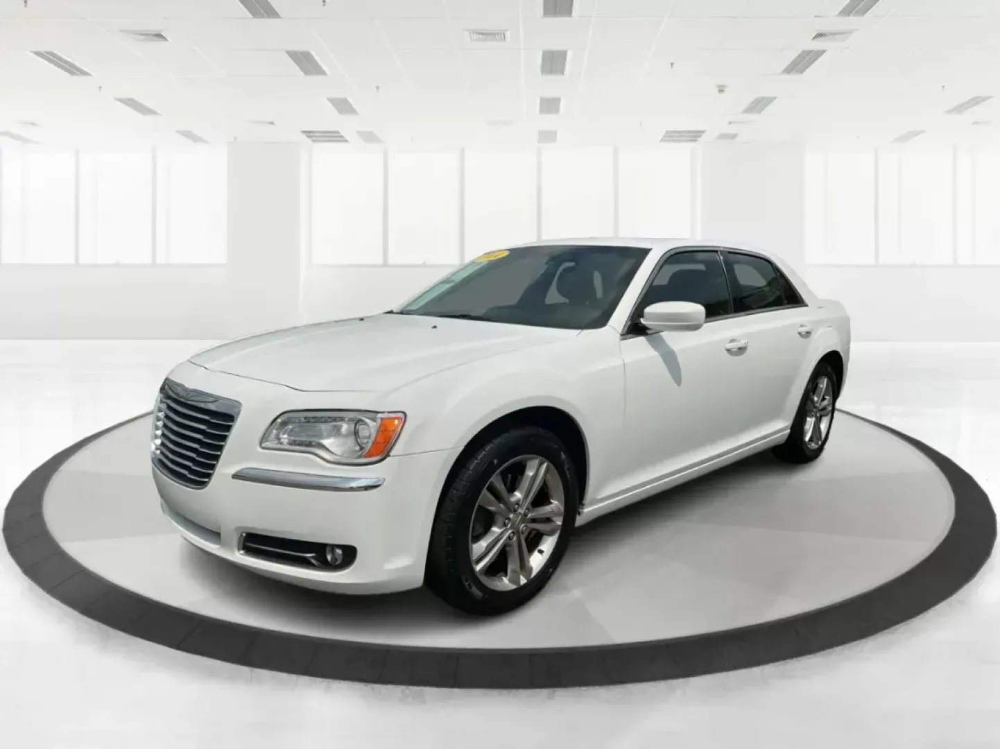 2014 Chrysler 300 Base (2C3CCARG4EH) with an Other engine, located at 1099 N County Rd 25A, Troy, OH, 45373, (937) 908-9800, 40.057079, -84.212883 - ### Discover Your Next Adventure with the 2014 Chrysler 300 at Advantage Car and Credit!<br /> <br /> Are you searching for the perfect vehicle that combines style, comfort, and reliability? Look no further! The 2014 Chrysler 300 is not just a car; it's a lifestyle choice, ideal for those looking to - Photo#7