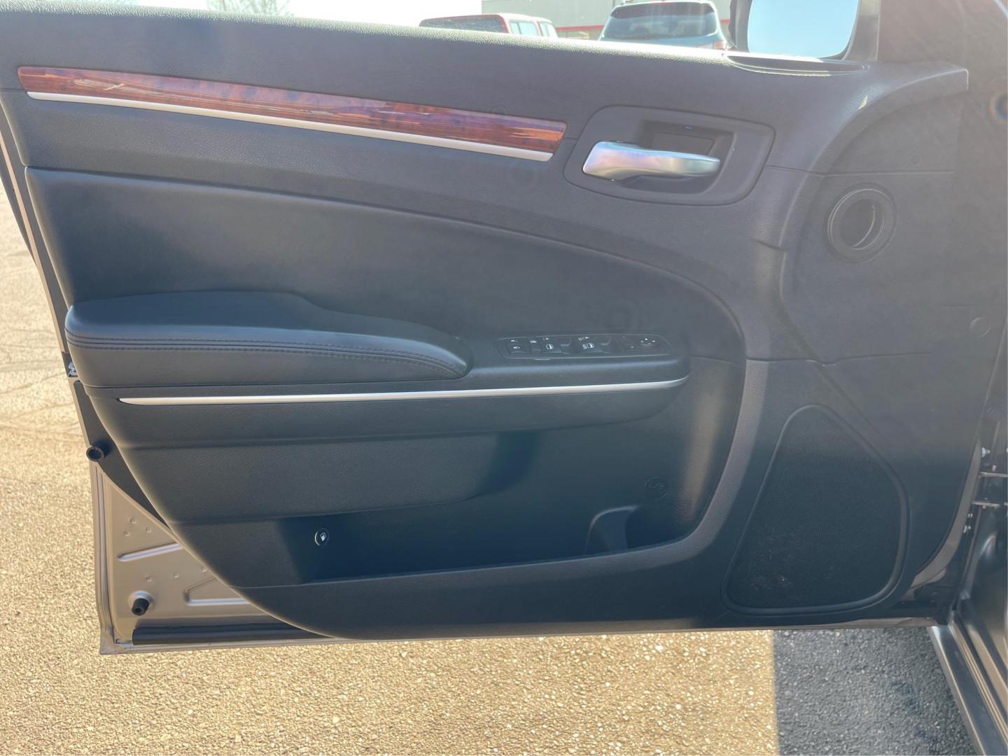 2014 Chrysler 300 RWD (2C3CCAAG8EH) with an Other engine, located at 4508 South Dixie Dr, Moraine, OH, 45439, (937) 908-9800, 39.689976, -84.218452 - 2014 Chrysler 300 RWD - Photo#18