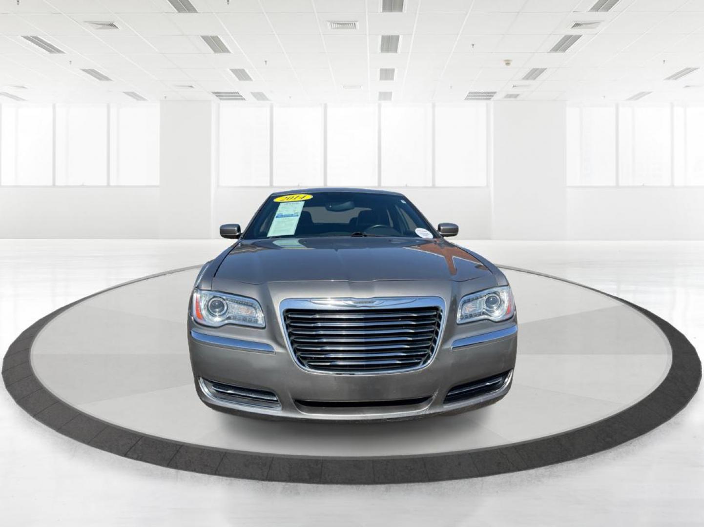 2014 Chrysler 300 RWD (2C3CCAAG8EH) with an Other engine, located at 4508 South Dixie Dr, Moraine, OH, 45439, (937) 908-9800, 39.689976, -84.218452 - 2014 Chrysler 300 RWD - Photo#6