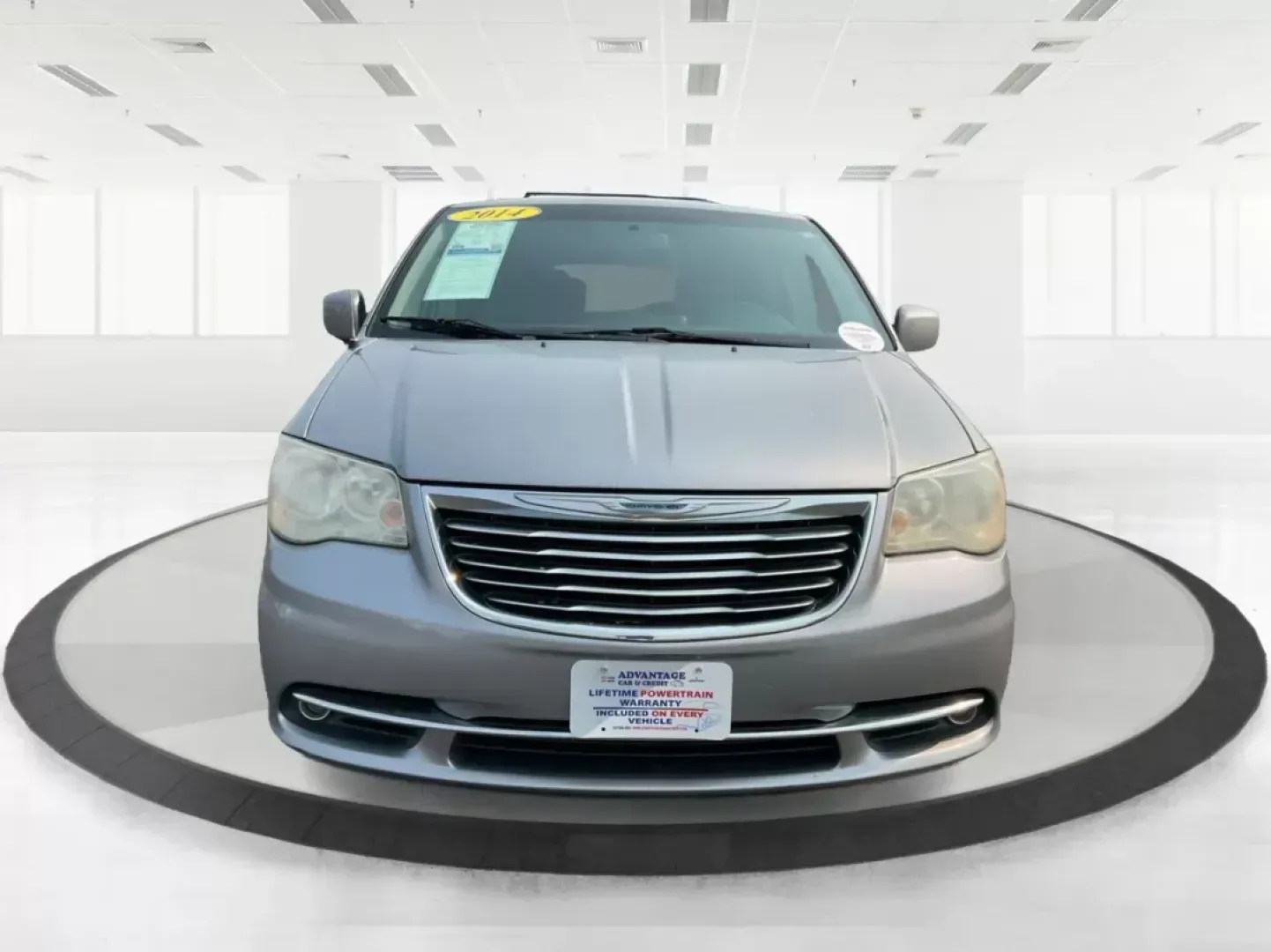 2014 Chrysler Town and Country Touring (2C4RC1BG3ER) with an 3.6L V6 DOHC 24V engine, 6-Speed Automatic transmission, located at 8750 N County Rd 25A, Piqua, OH, 45356, (937) 908-9800, 40.164391, -84.232513 - Elevate your family's adventures with the 2014 Chrysler Town and Country Touring van, available now at Advantage Car and Credit in Fairborn, OH. This spacious and versatile vehicle is perfect for growing families, weekend trips, or anyone looking for the ultimate comfort in commuting. With ample s - Photo#6