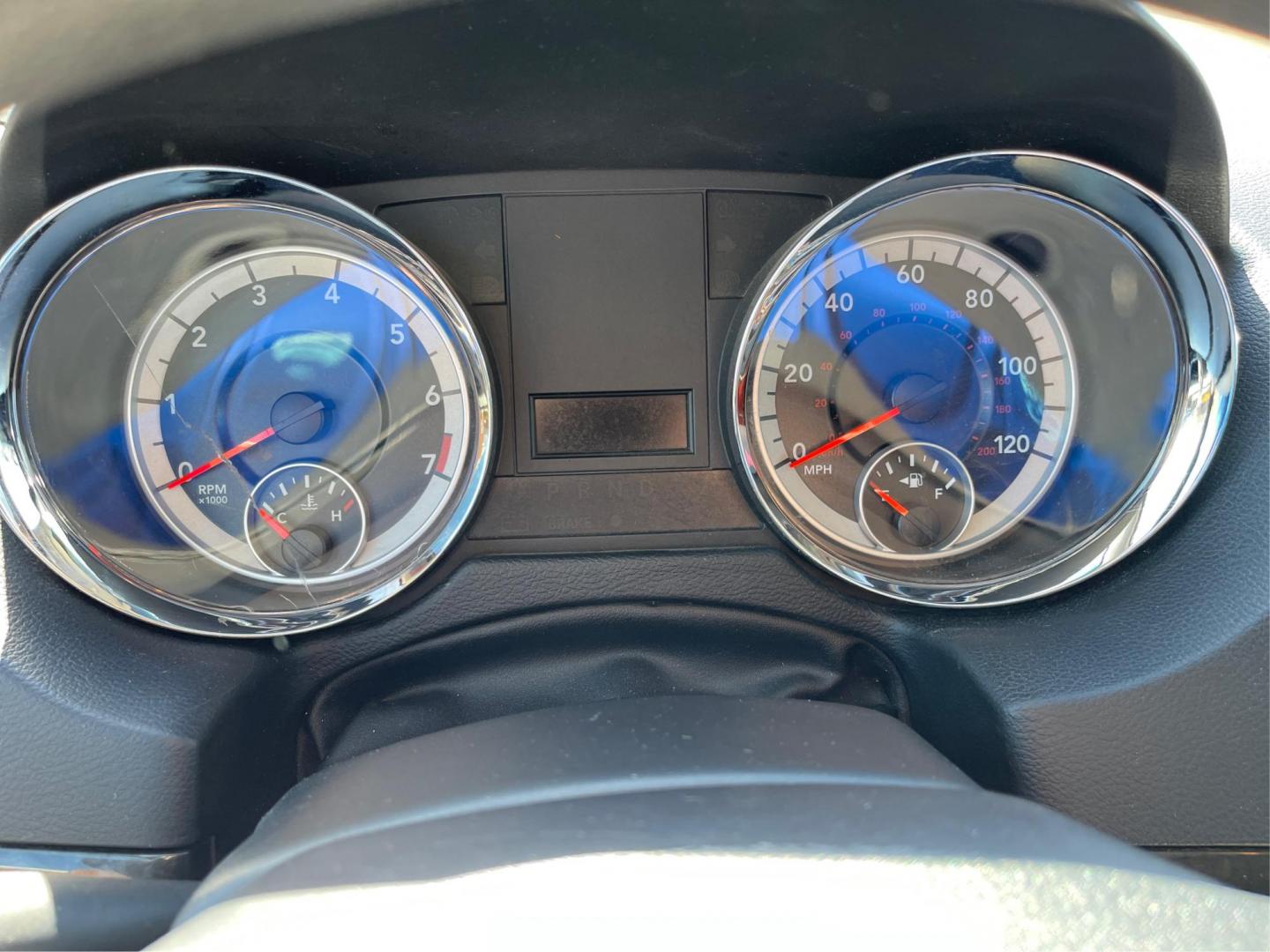 2014 Dodge Grand Caravan SXT (2C4RDGCG4ER) with an 3.6L V-6 DOHC engine, located at 880 E. National Road, Vandalia, OH, 45377, (937) 908-9800, 39.891918, -84.183594 - 2014 Dodge Grand Caravan SXT - Photo#14