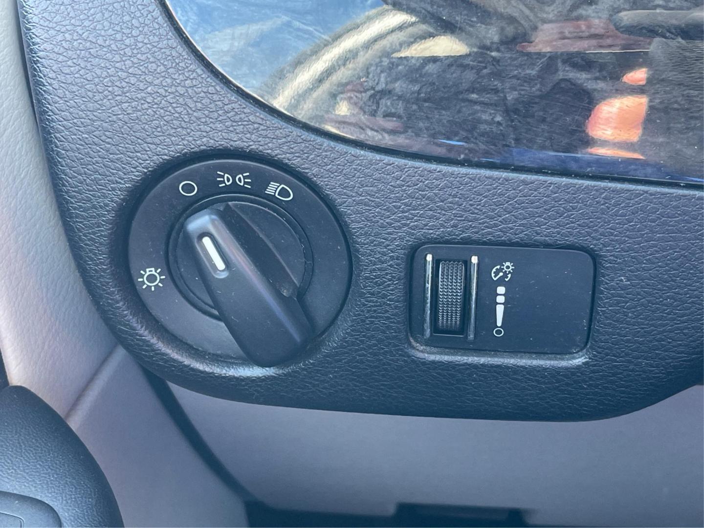 2014 Dodge Grand Caravan SXT (2C4RDGCG4ER) with an 3.6L V-6 DOHC engine, located at 880 E. National Road, Vandalia, OH, 45377, (937) 908-9800, 39.891918, -84.183594 - 2014 Dodge Grand Caravan SXT - Photo#16