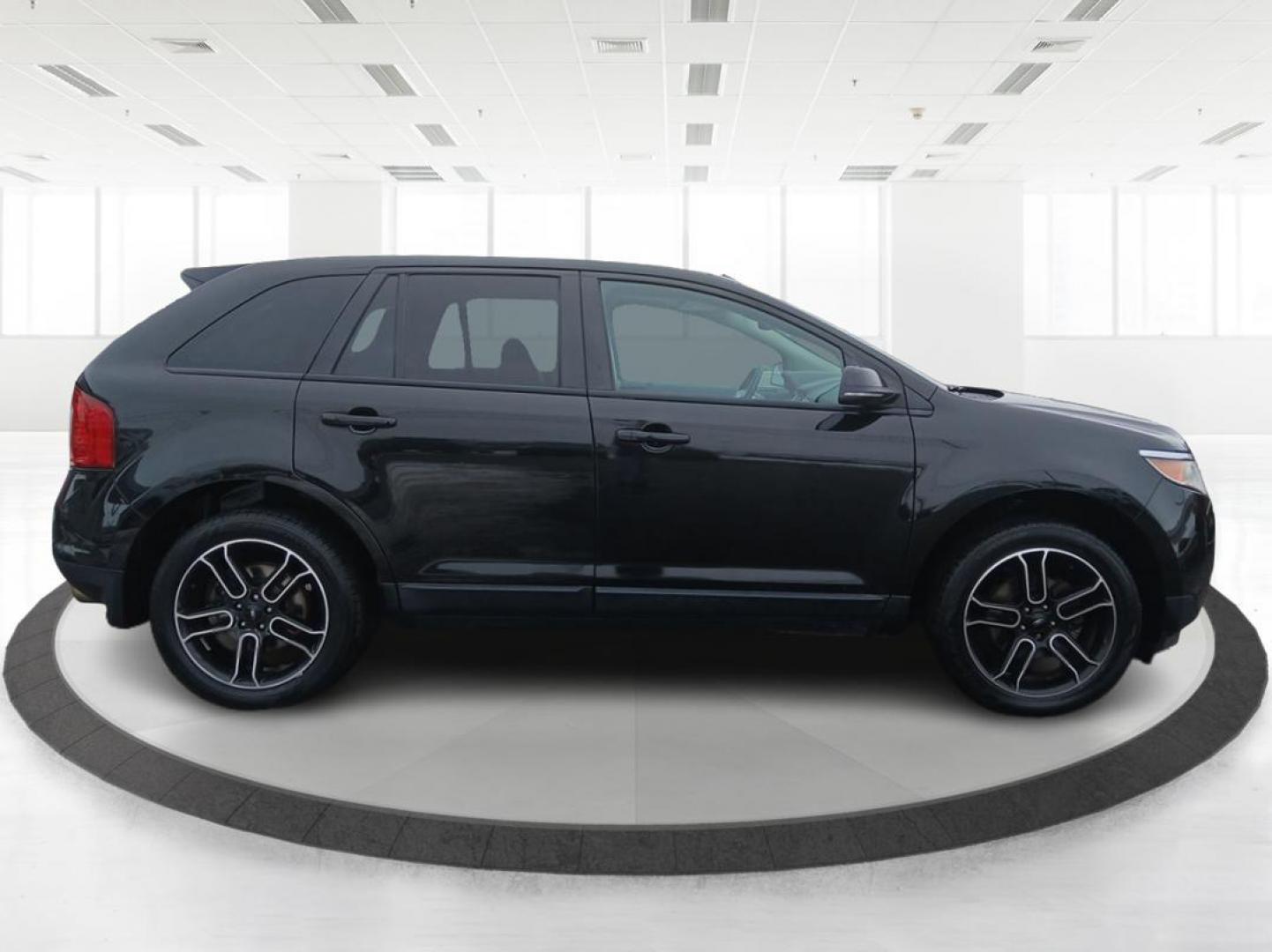 2014 Ford Edge SEL FWD (2FMDK3JC1EB) with an 3.5L V6 DOHC 24V engine, 6-Speed Automatic transmission, located at 8750 N County Rd 25A, Piqua, OH, 45356, (937) 908-9800, 40.164391, -84.232513 - 2014 Ford Edge SEL FWD - Photo#1
