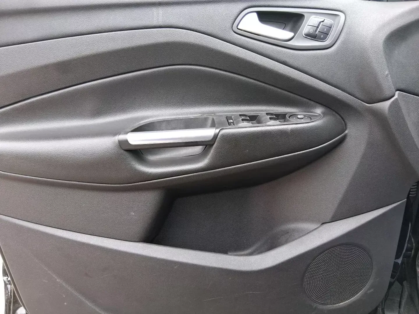 2014 Ford Escape Titanium (1FMCU9J96EU) with an EcoBoost 1.6L I-4 gasoline direct injection engine, located at 4508 South Dixie Dr, Moraine, OH, 45439, (937) 908-9800, 39.689976, -84.218452 - **Unleash Adventure with the 2014 Ford Escape Titanium: Your Ideal Family SUV!**<br /> <br /> Are you ready to take on the open road for your next family getaway or weekend adventure? Look no further than the 2014 Ford Escape Titanium, a versatile SUV that combines style, comfort, and functionality, - Photo#18