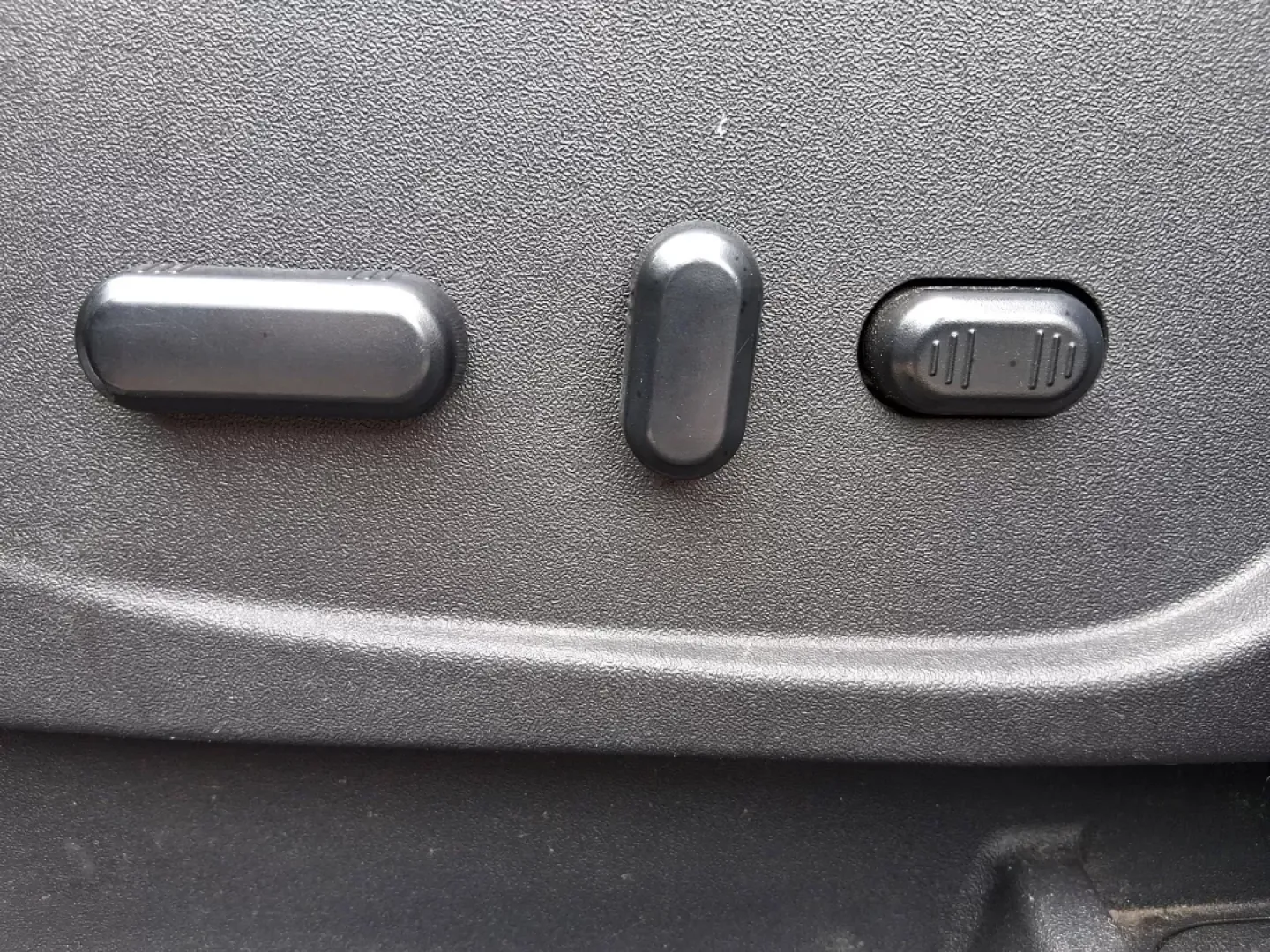2014 Ford Escape Titanium (1FMCU9J96EU) with an EcoBoost 1.6L I-4 gasoline direct injection engine, located at 4508 South Dixie Dr, Moraine, OH, 45439, (937) 908-9800, 39.689976, -84.218452 - **Unleash Adventure with the 2014 Ford Escape Titanium: Your Ideal Family SUV!**<br /> <br /> Are you ready to take on the open road for your next family getaway or weekend adventure? Look no further than the 2014 Ford Escape Titanium, a versatile SUV that combines style, comfort, and functionality, - Photo#18
